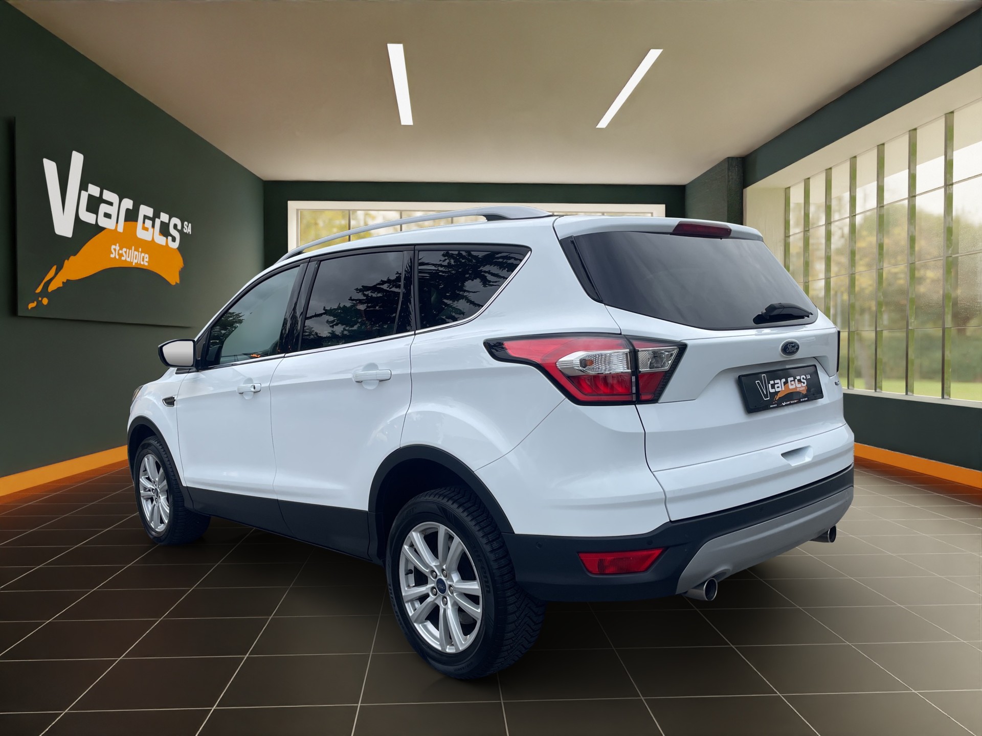 FORD Kuga 2.0 TDCi Vignale 4WD PowerShift-image-2