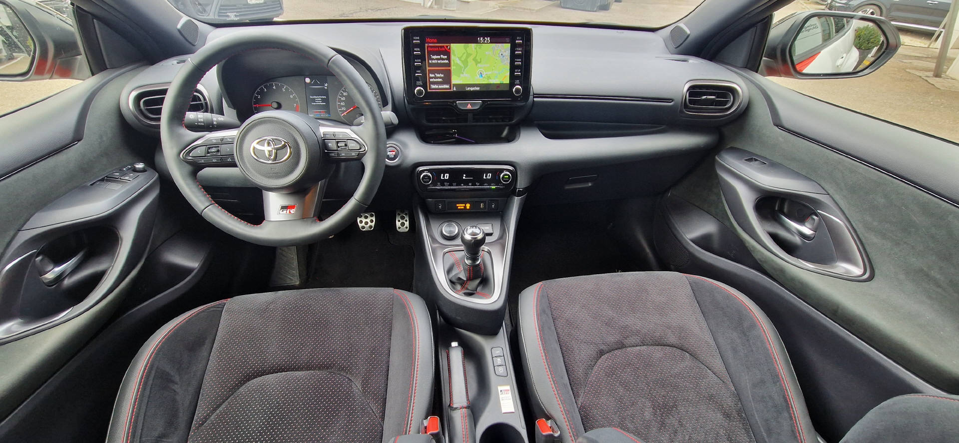 TOYOTA GR Yaris 1.6 Turbo Sport 4x4-image-5