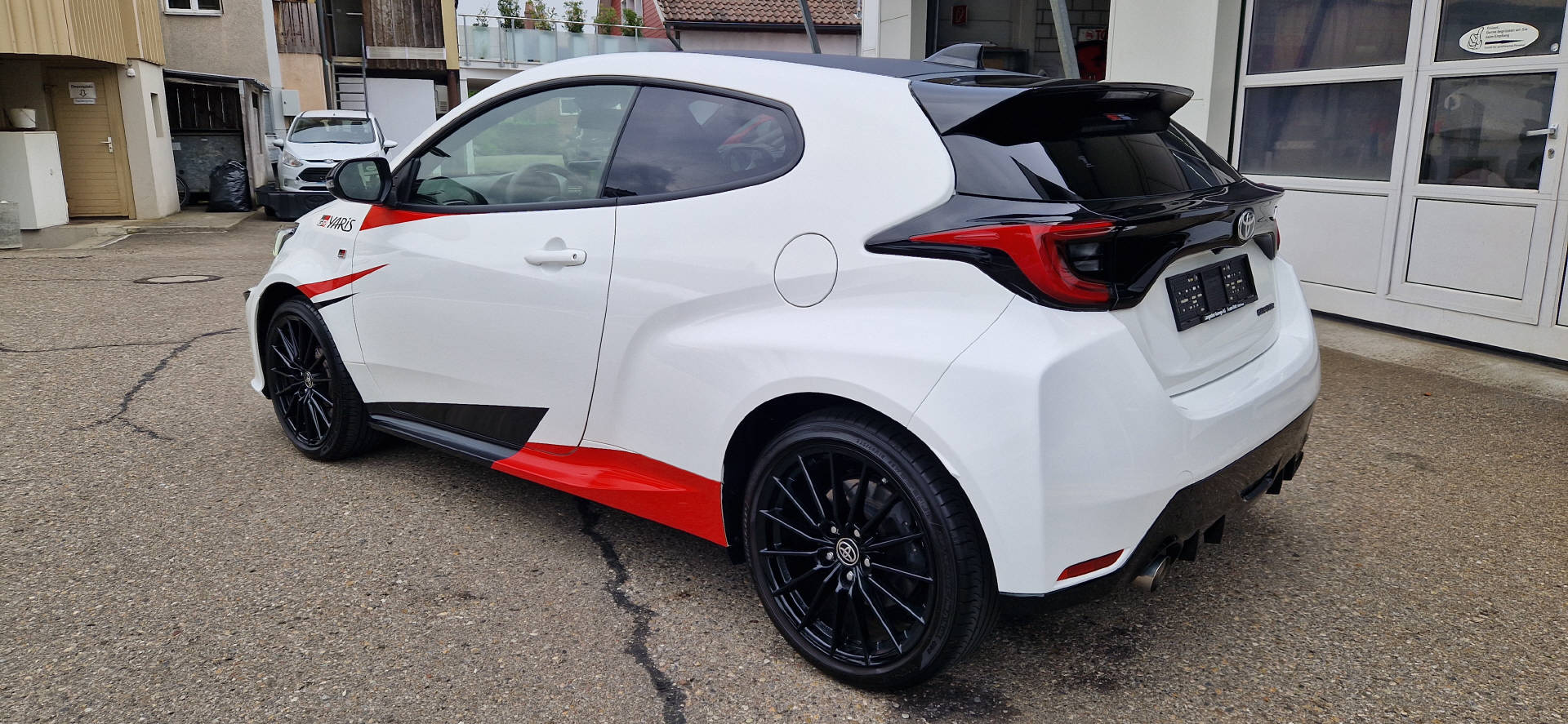 TOYOTA GR Yaris 1.6 Turbo Sport 4x4-image-15