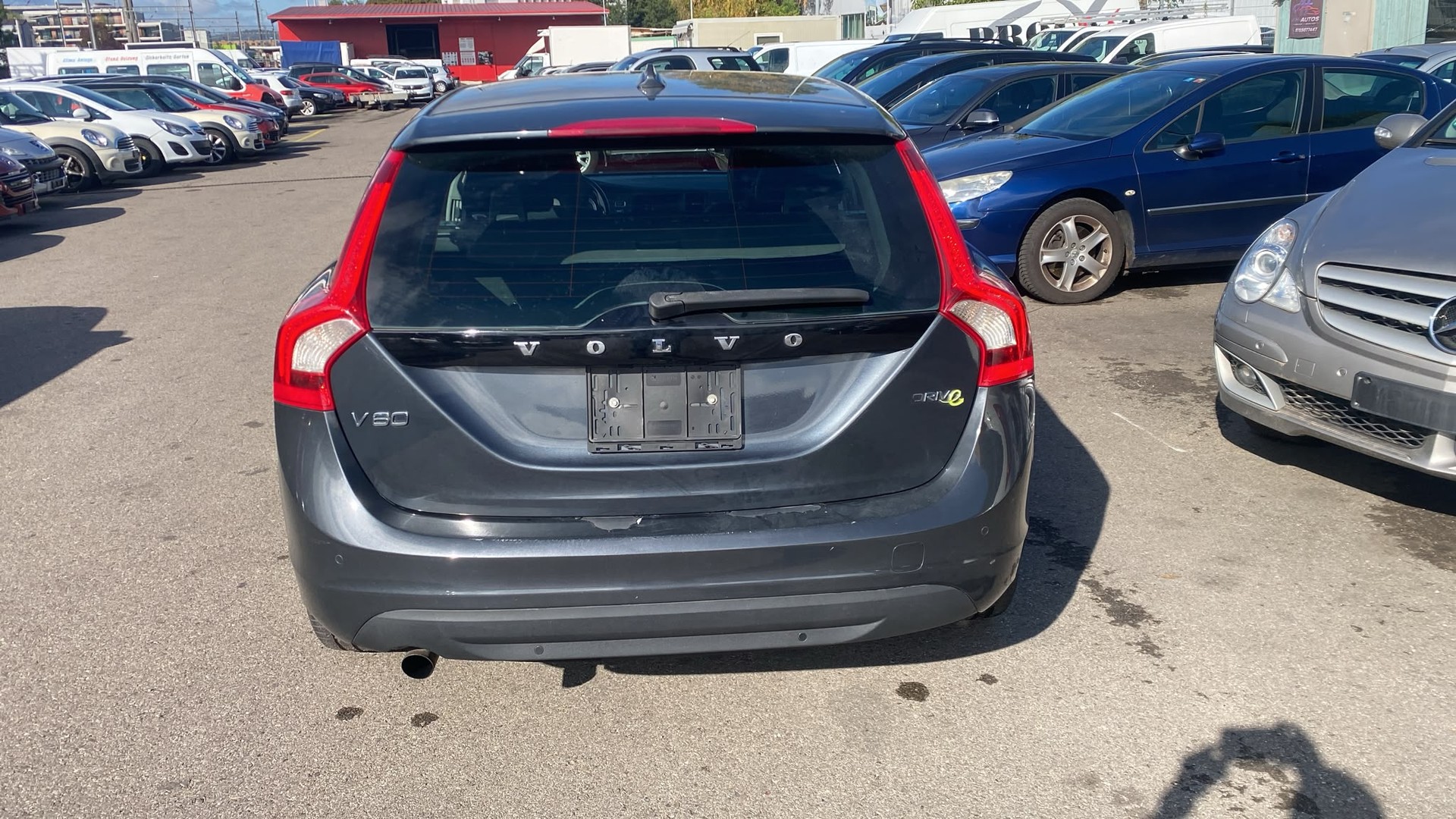 VOLVO V60 DRIVe-image-6