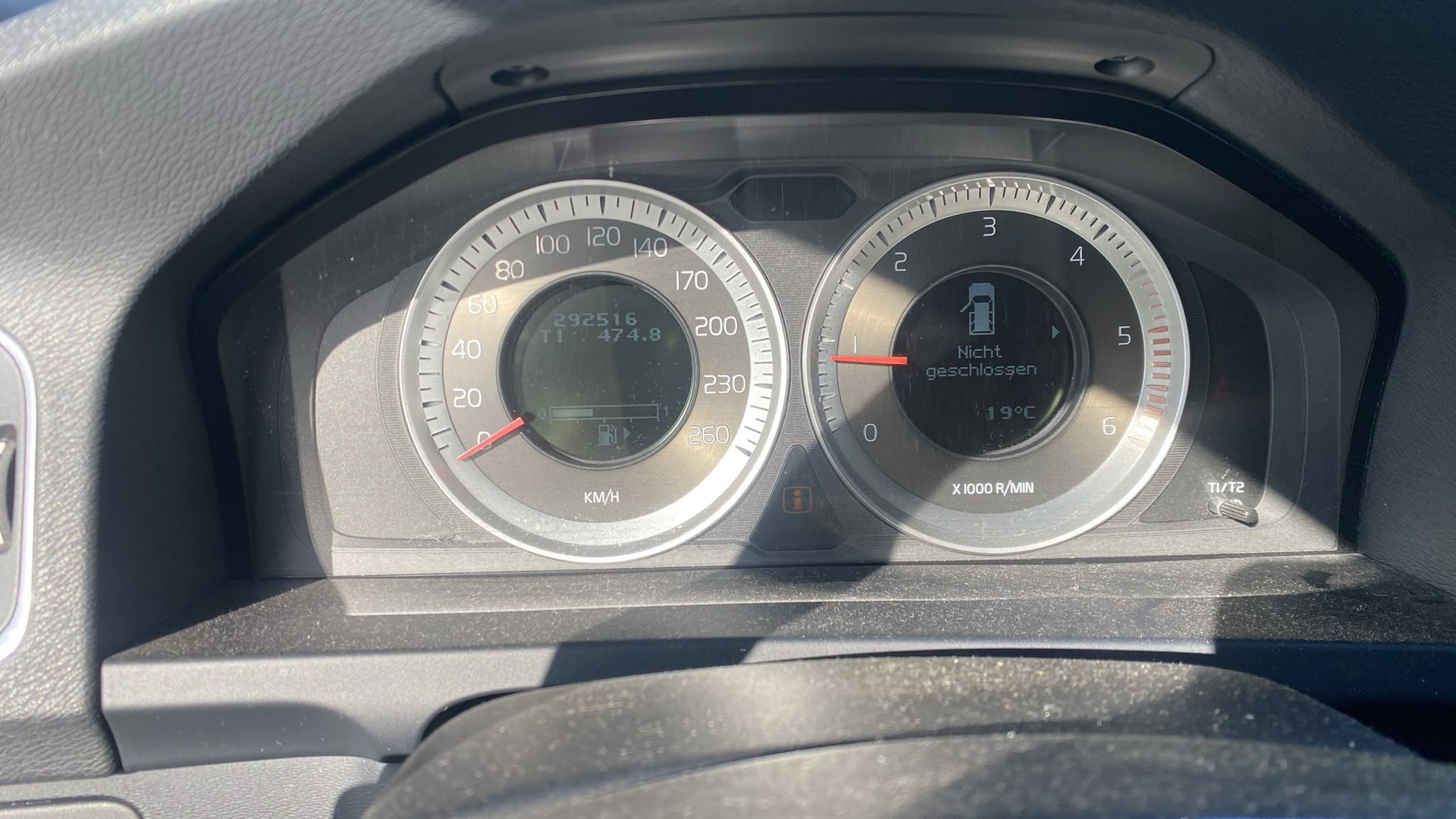 VOLVO V60 DRIVe-image-14