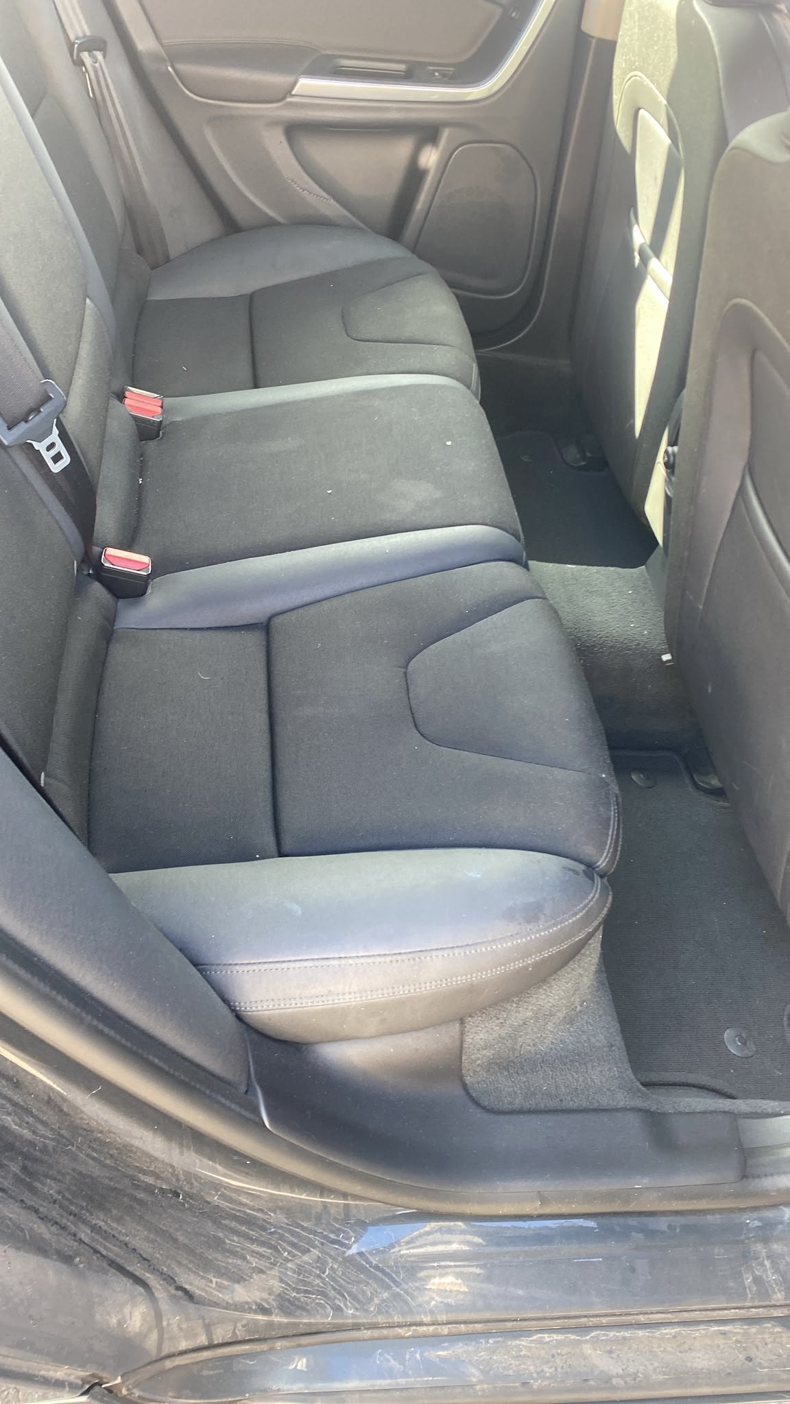 VOLVO V60 DRIVe-image-8