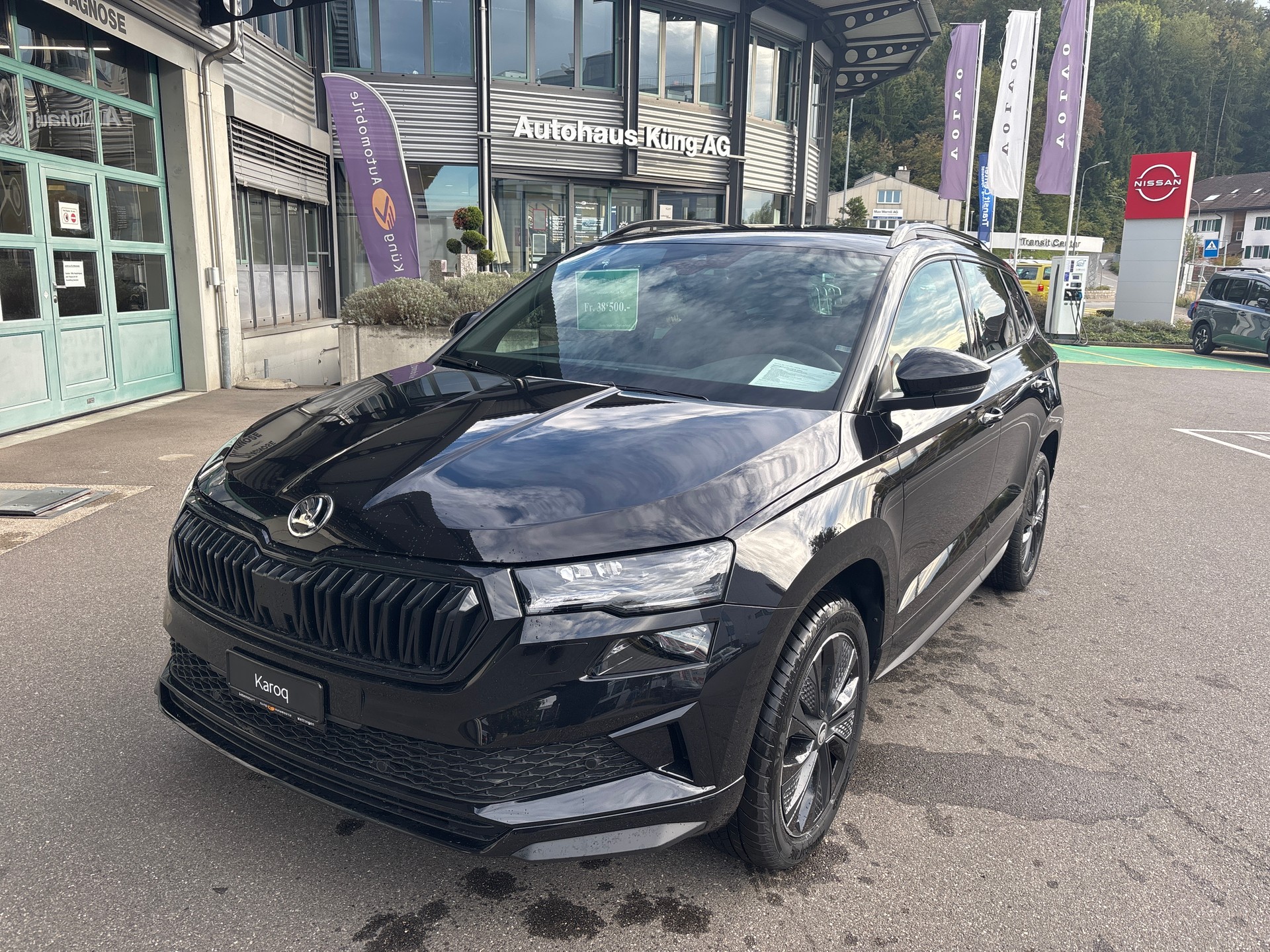 SKODA Karoq 1.5 TSI SportLine DSG-showroom-element-1