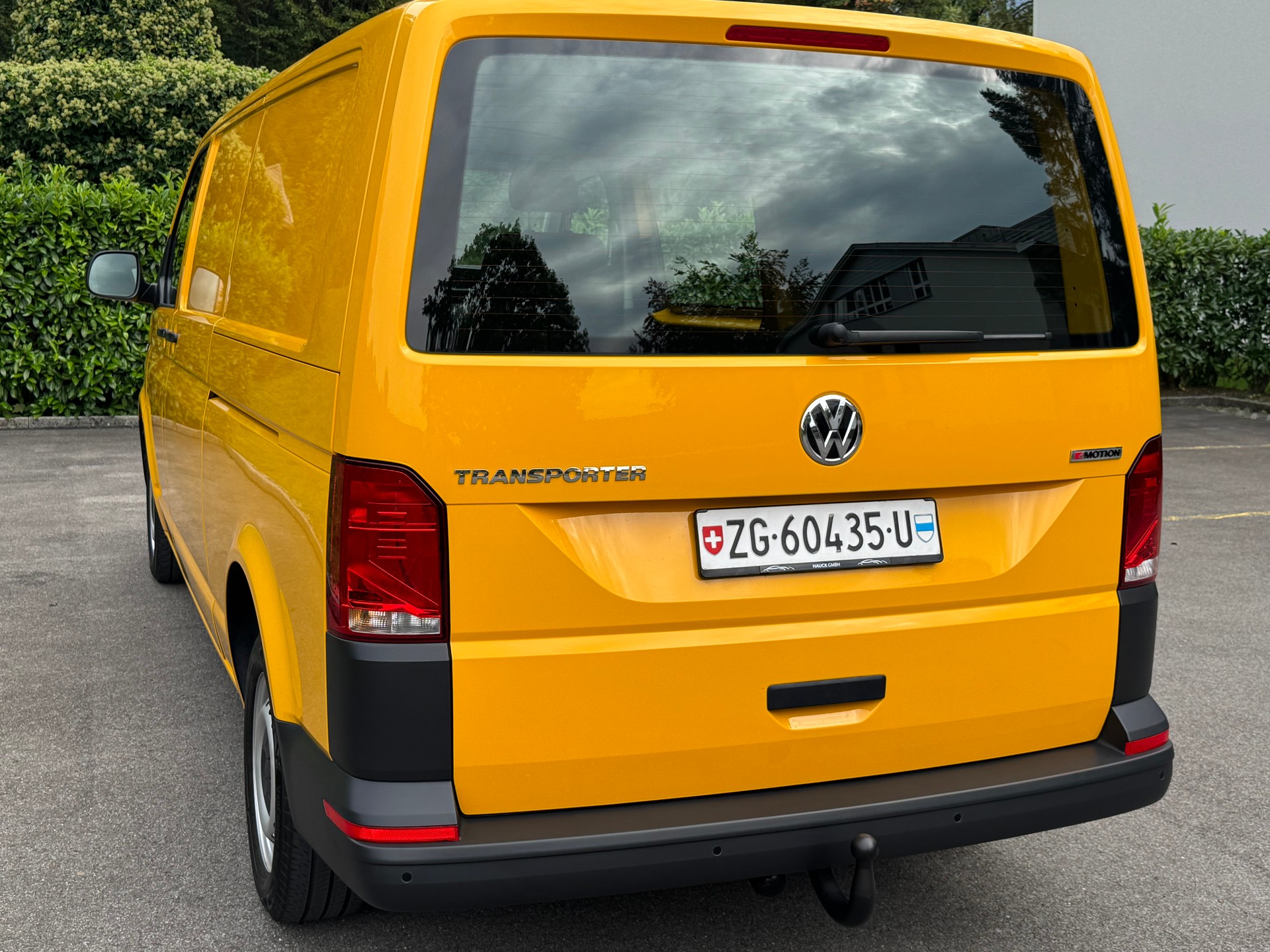 VW T6.1 2.0 TDI 4Motion DSG-image-3