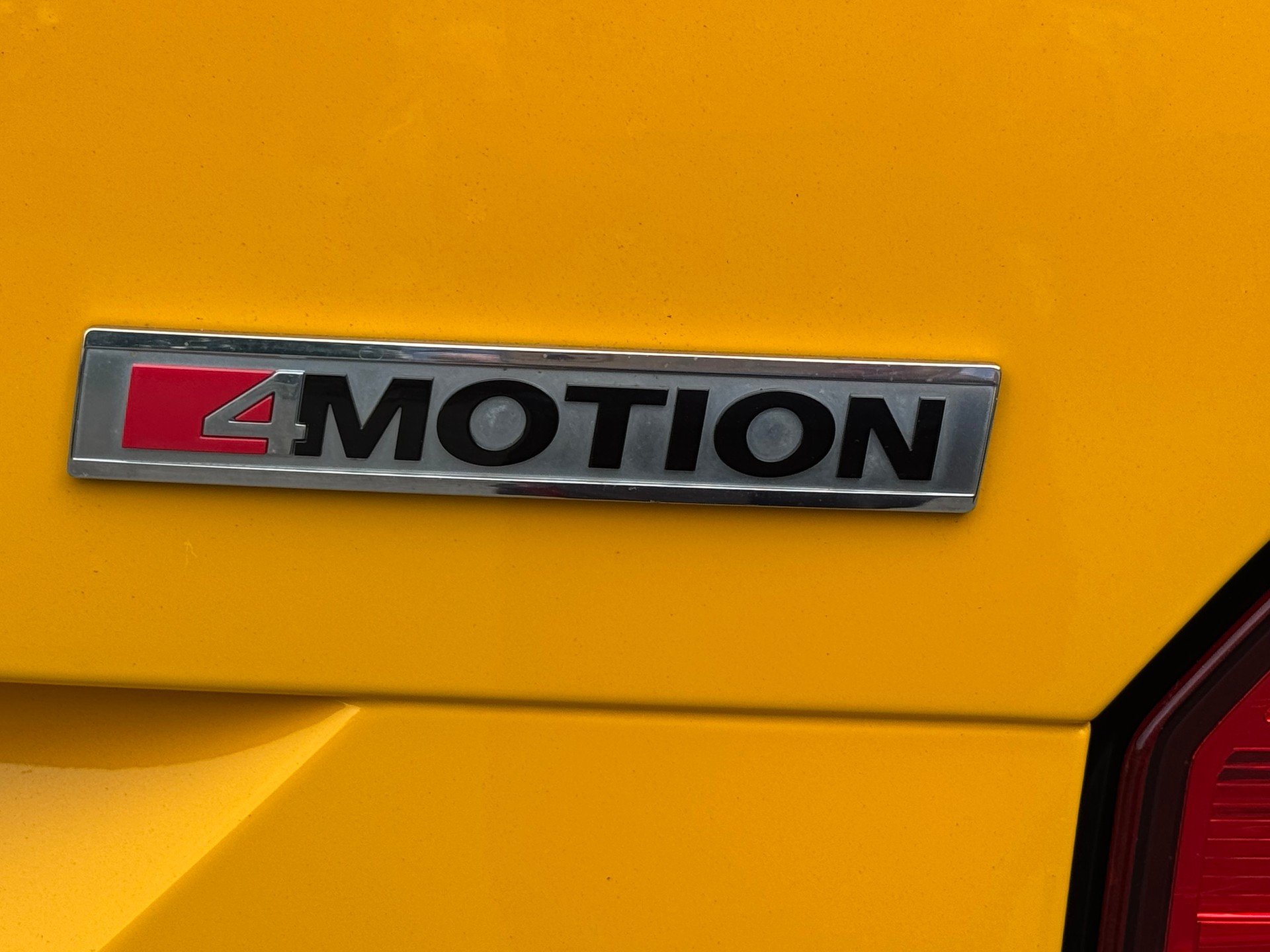 VW T6.1 2.0 TDI 4Motion DSG-image-5