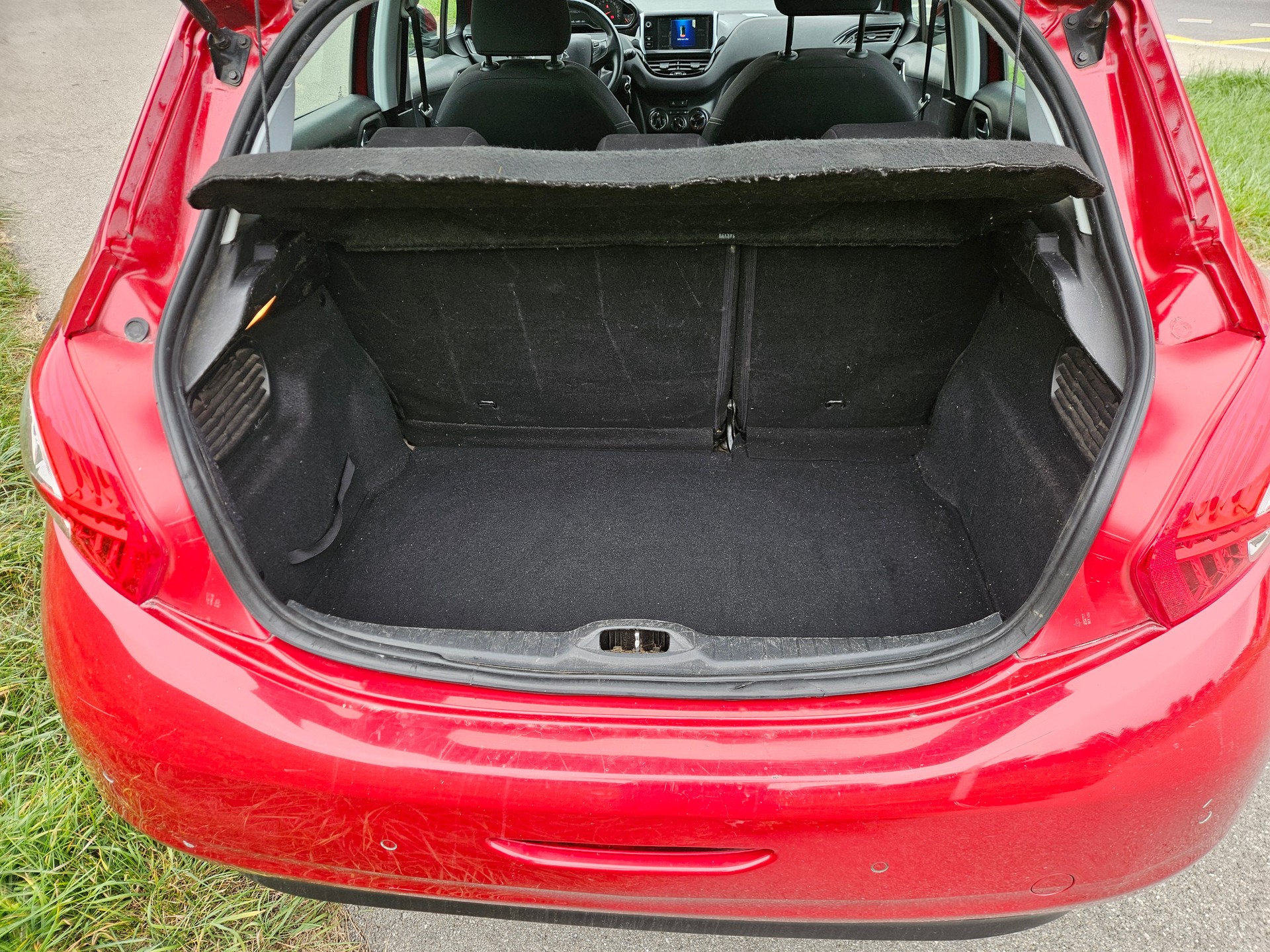 PEUGEOT 208 1.2 VTI Access-image-5