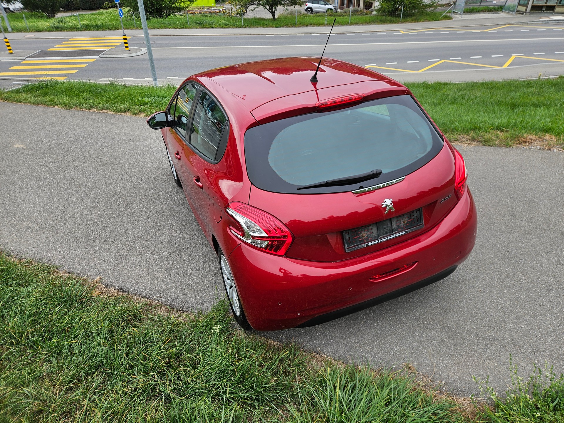 PEUGEOT 208 1.2 VTI Access-image-2