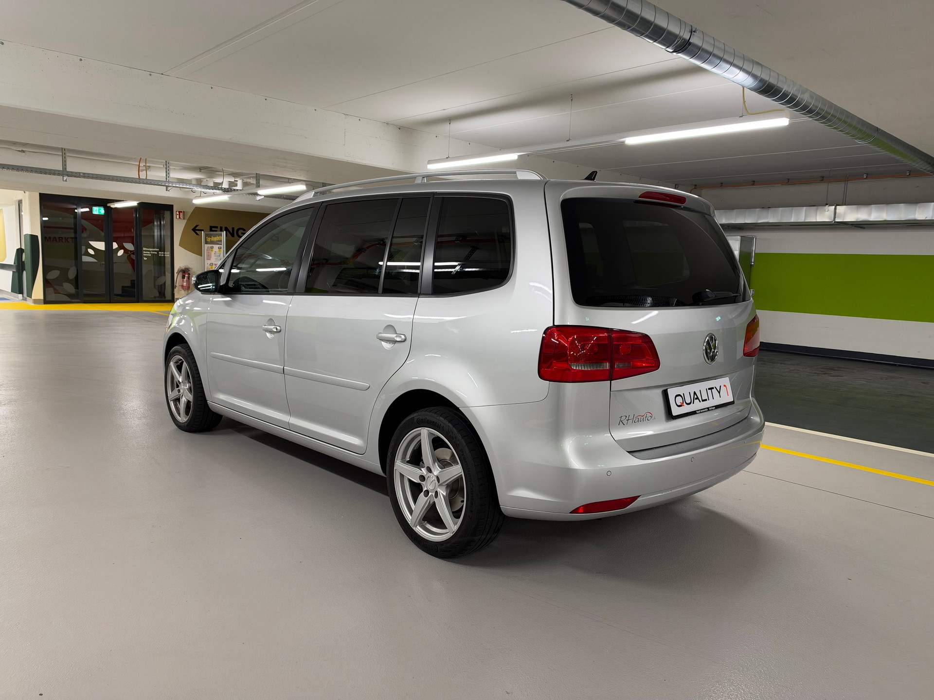 VW Touran 2.0 TDI Team DSG-image-6