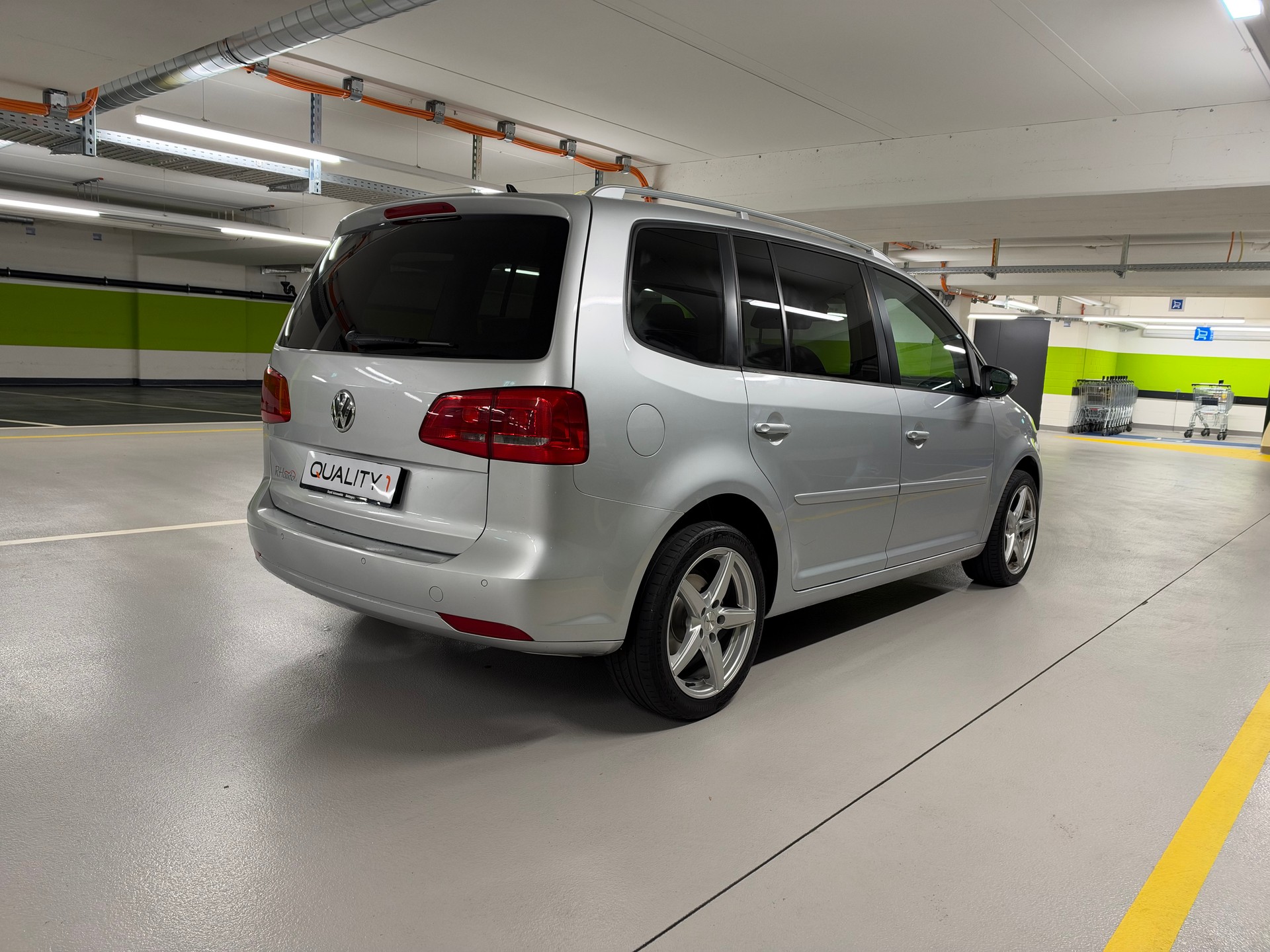 VW Touran 2.0 TDI Team DSG-image-4