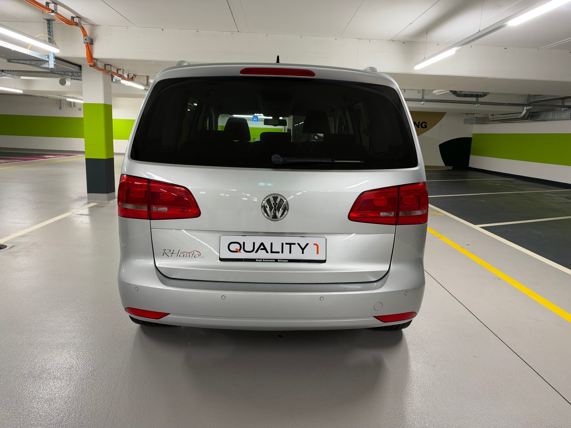 VW Touran 2.0 TDI Team DSG-image-5