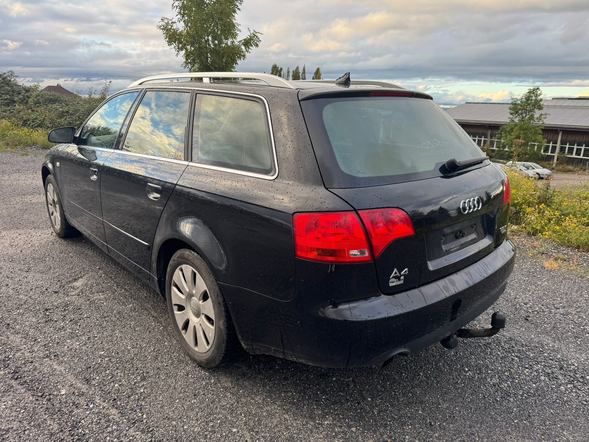 AUDI A4 Avant 1.8 Turbo quattro-image-4