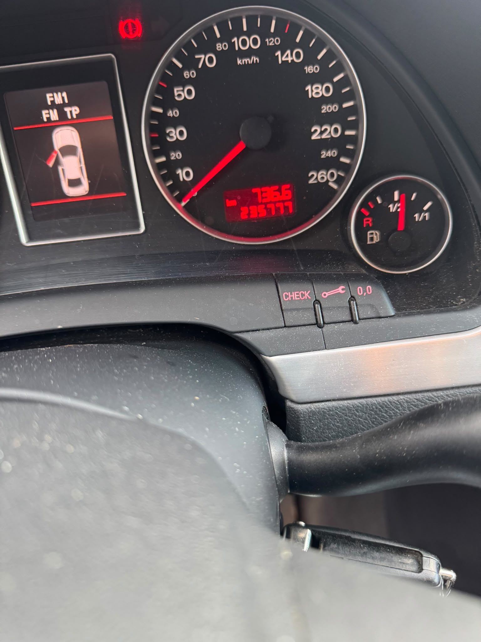 AUDI A4 Avant 1.8 Turbo quattro-image-9