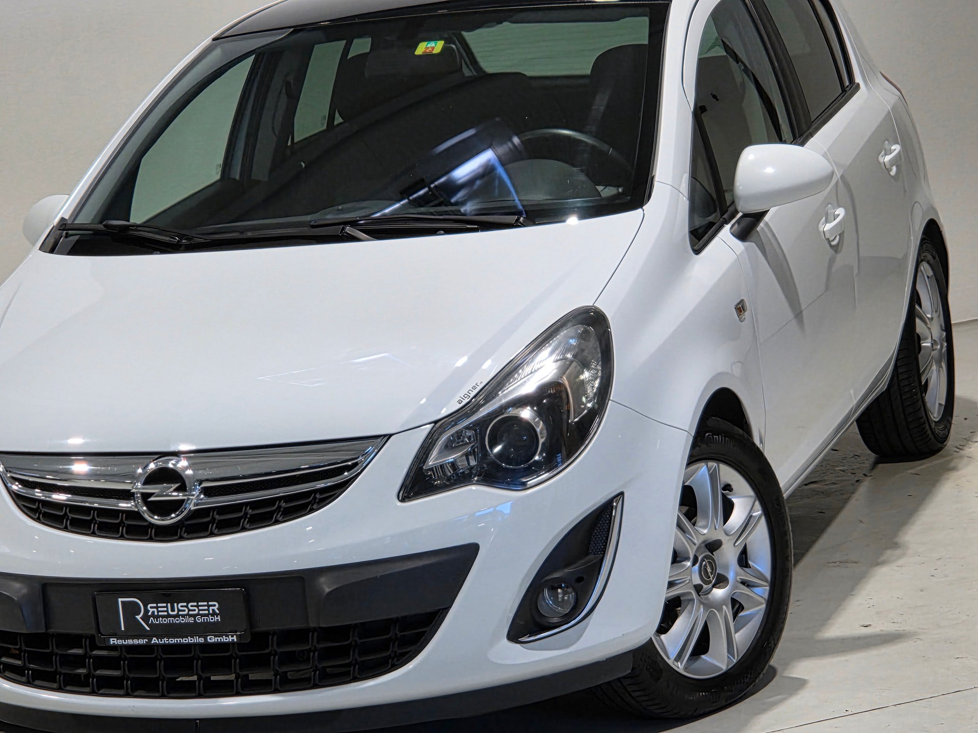 OPEL Corsa 1.4 TP Color Edition-image-13