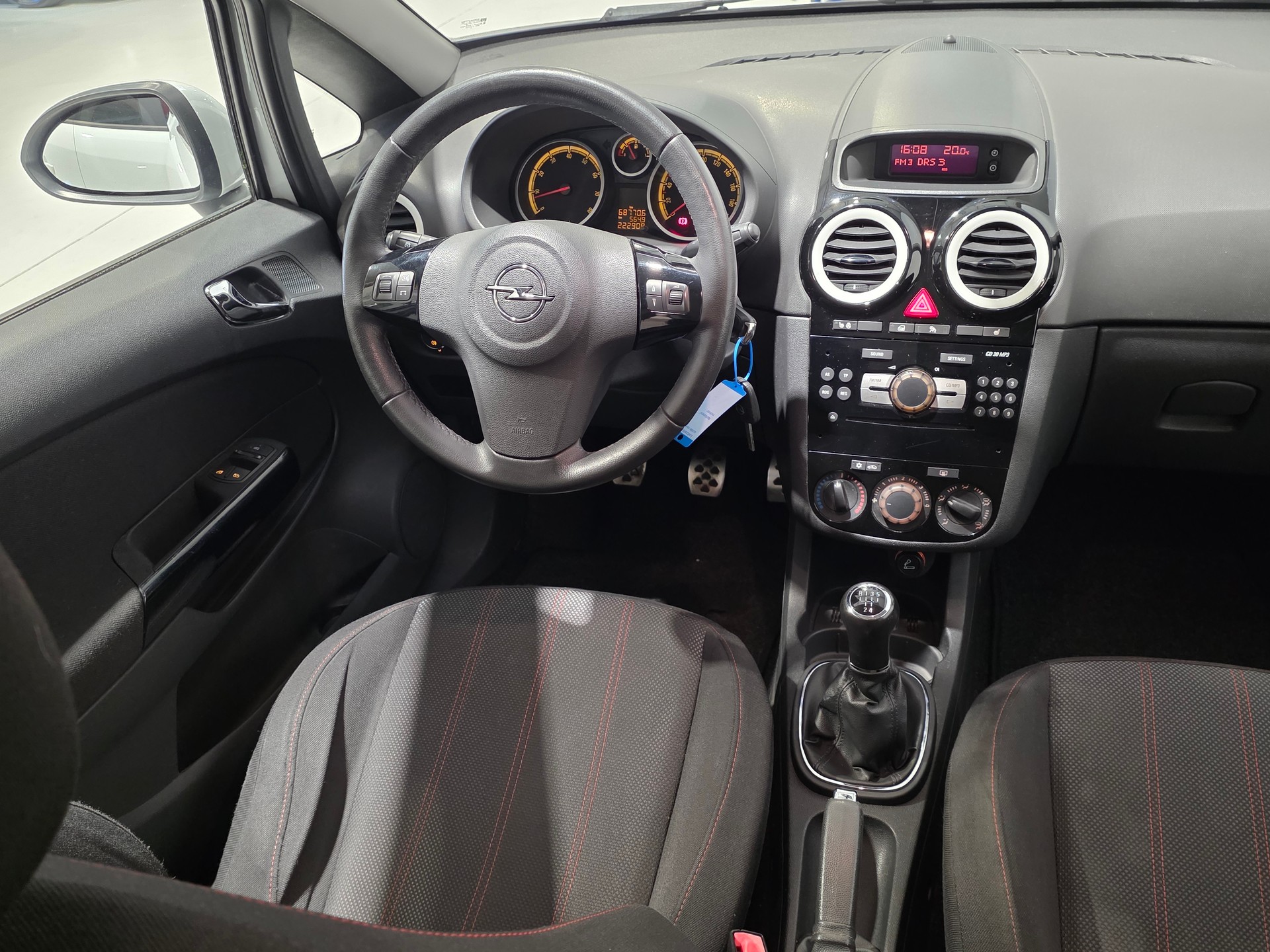 OPEL Corsa 1.4 TP Color Edition-image-7