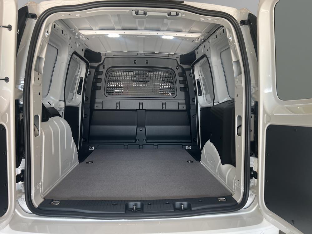 VW Caddy Cargo 1.5 TSI Plug in Hybrid DSG-image-7