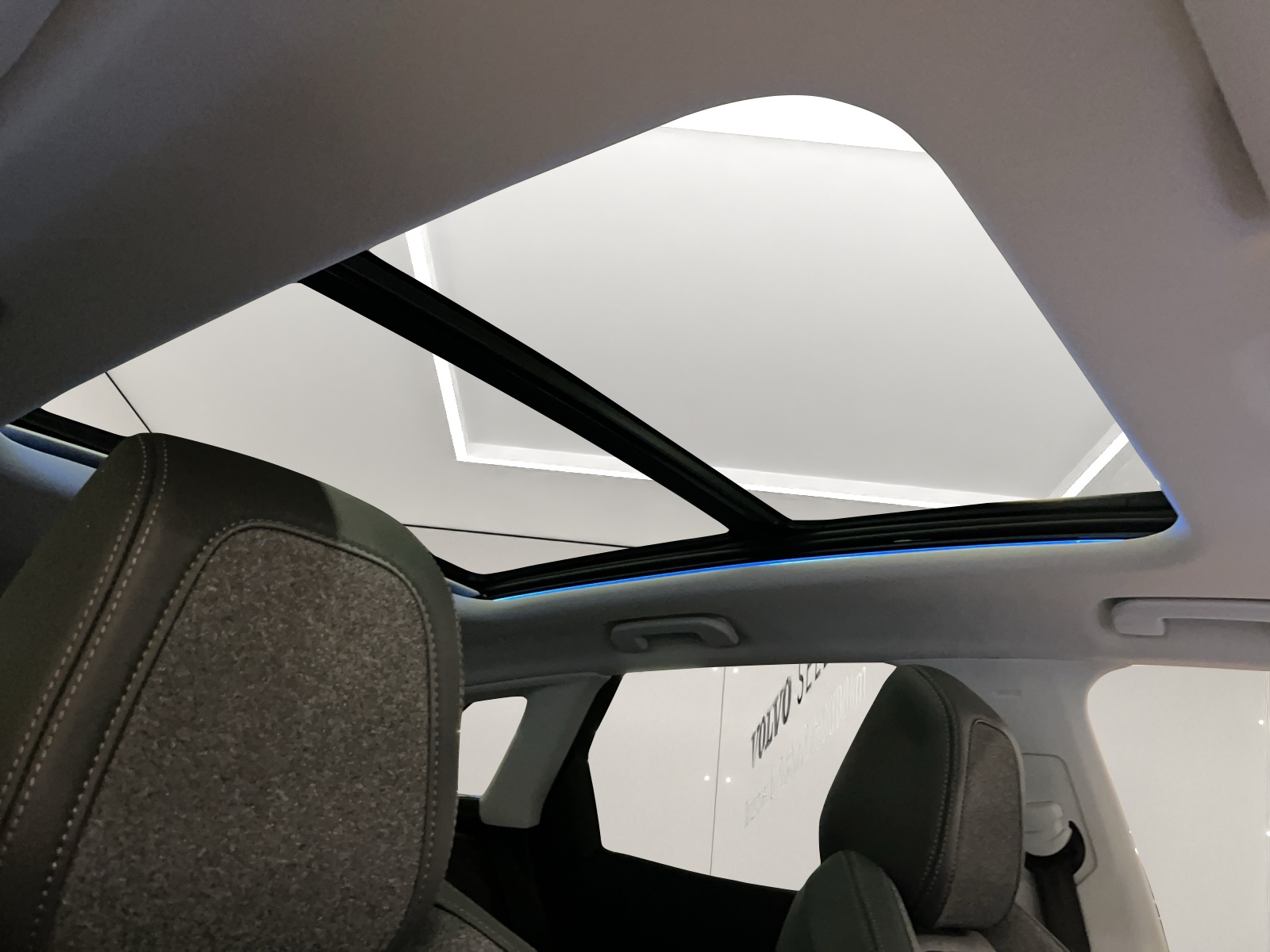 PEUGEOT 3008 1.6 PureTech Allure-image-15