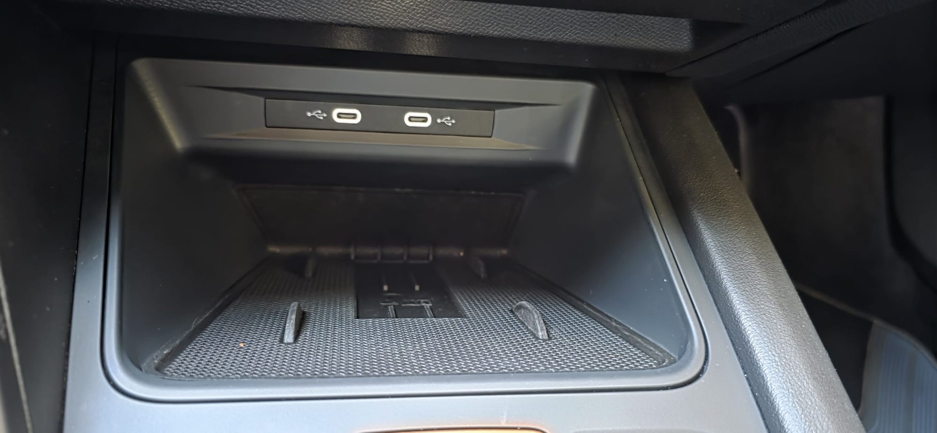 CUPRA Formentor 1.5 TSI DSG-image-9