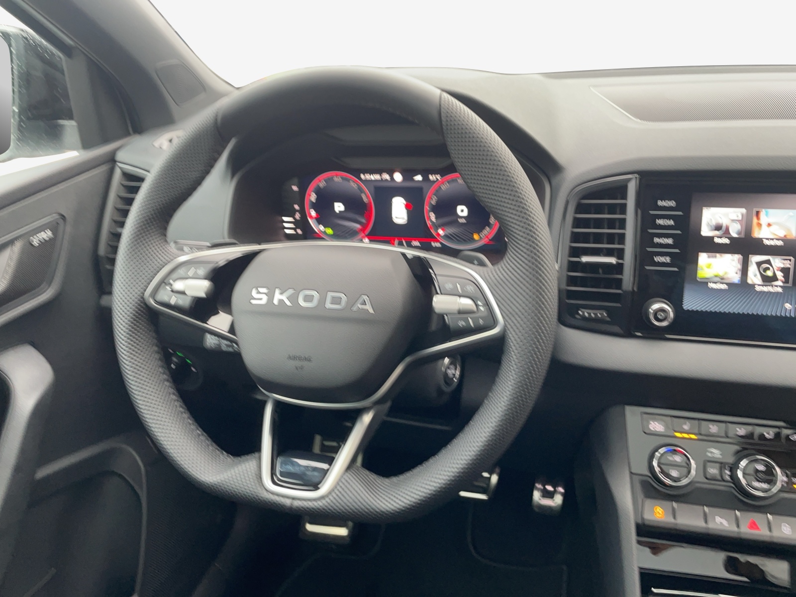 SKODA Karoq 2.0 TSI SportLine 4x4 DSG-image-9