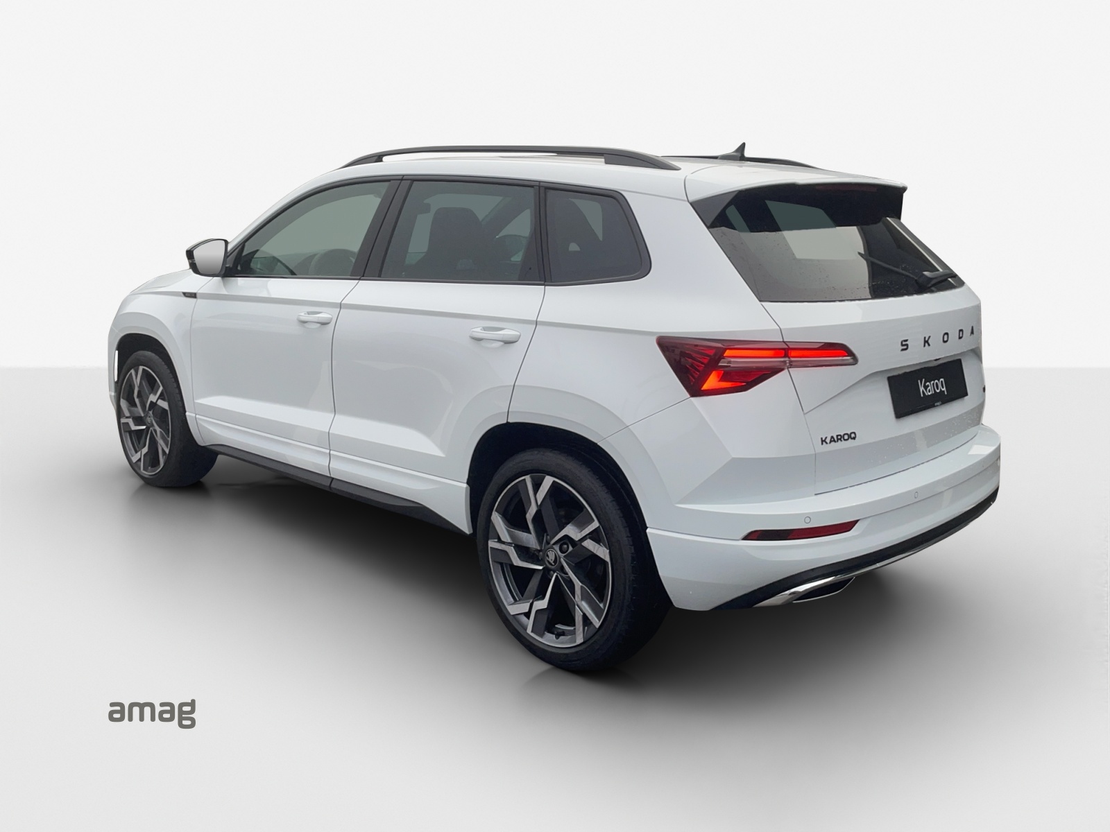SKODA Karoq 2.0 TSI SportLine 4x4 DSG-image-2
