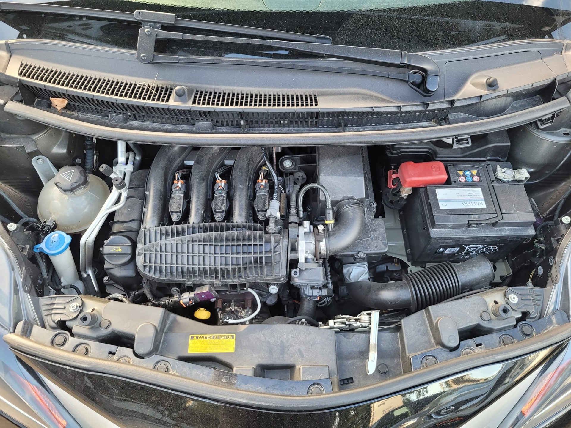TOYOTA Yaris 1.0 Terra-image-13