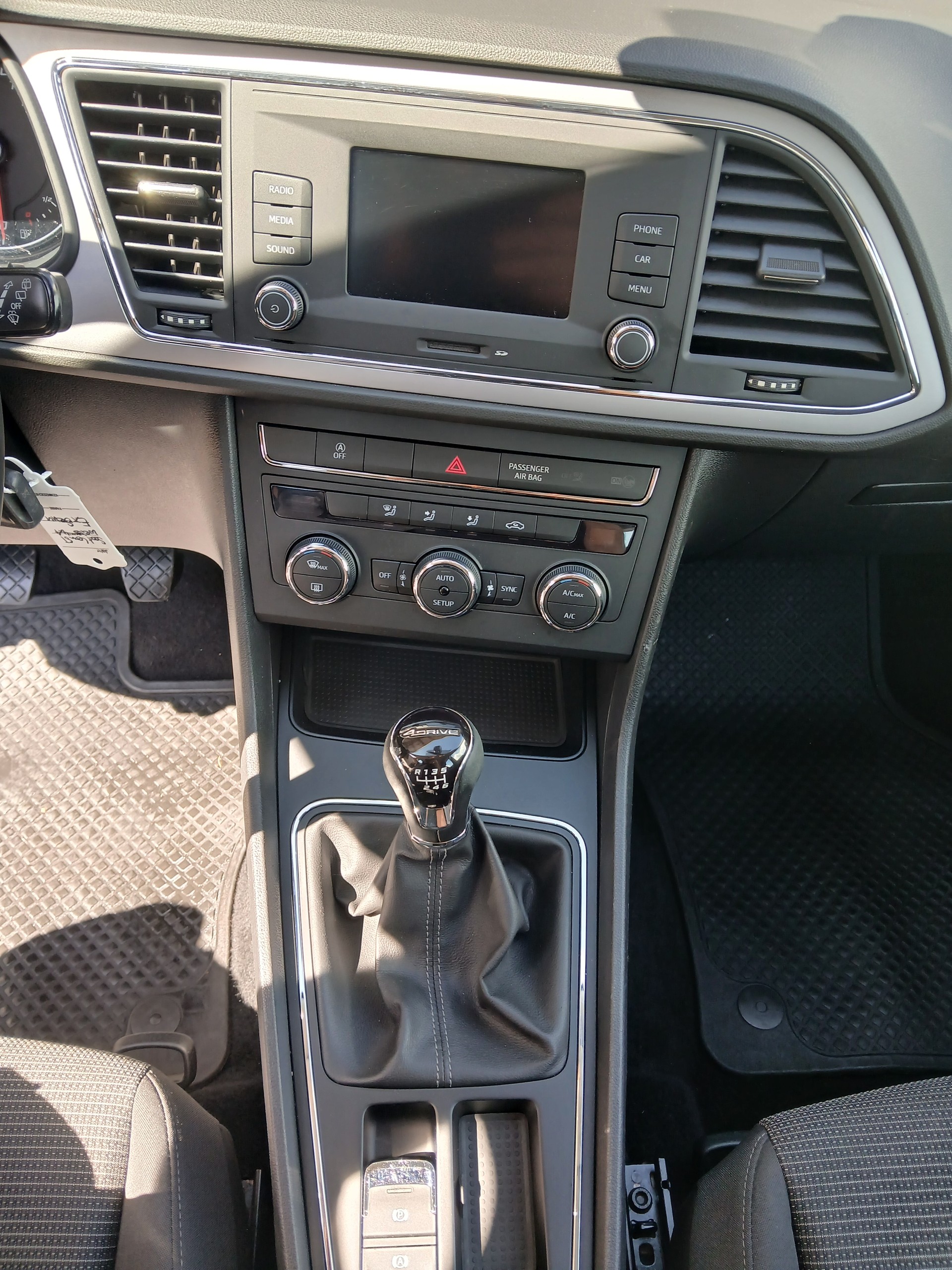 SEAT Leon ST 2.0 TDI Style 4Drive-image-8
