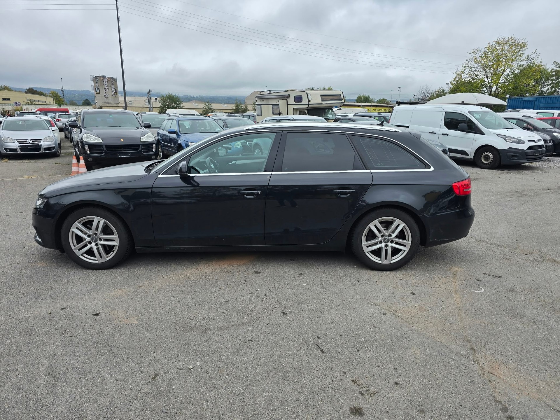 AUDI A4 Avant 1.8 TFSI quattro-image-8