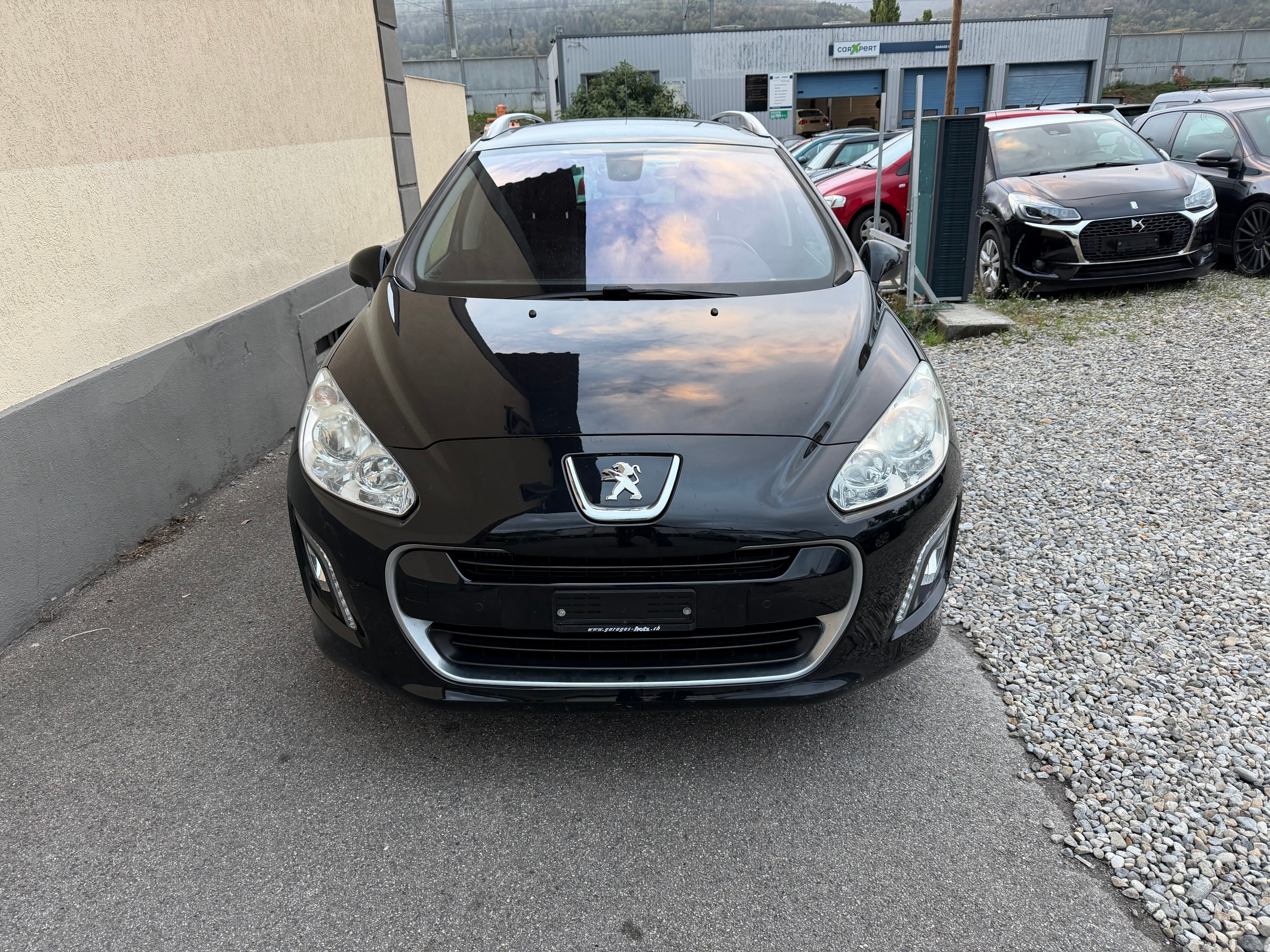 Car photo