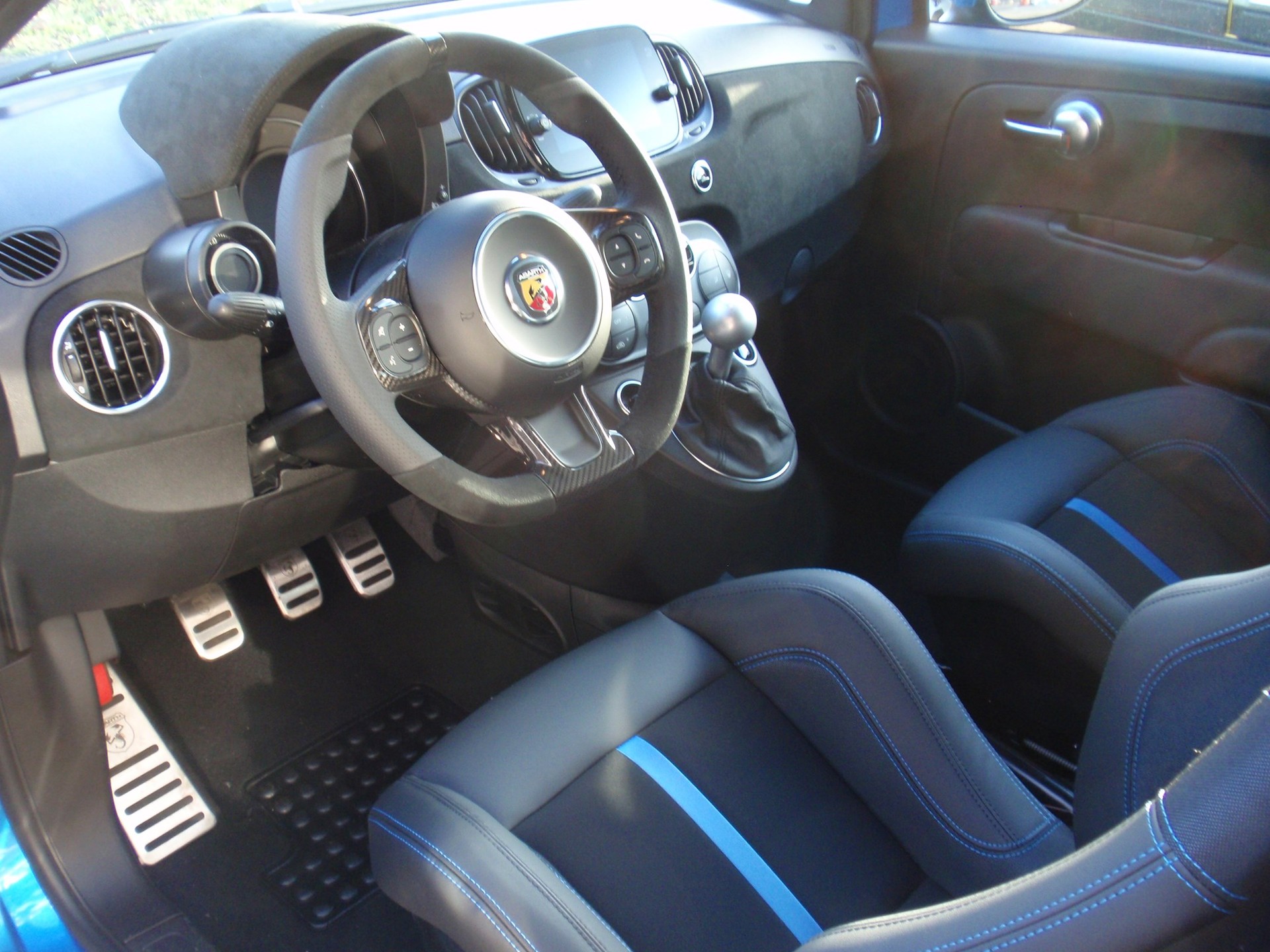 FIAT 695 1.4 16V Turbo Abarth 131 Rally Tributo-image-5