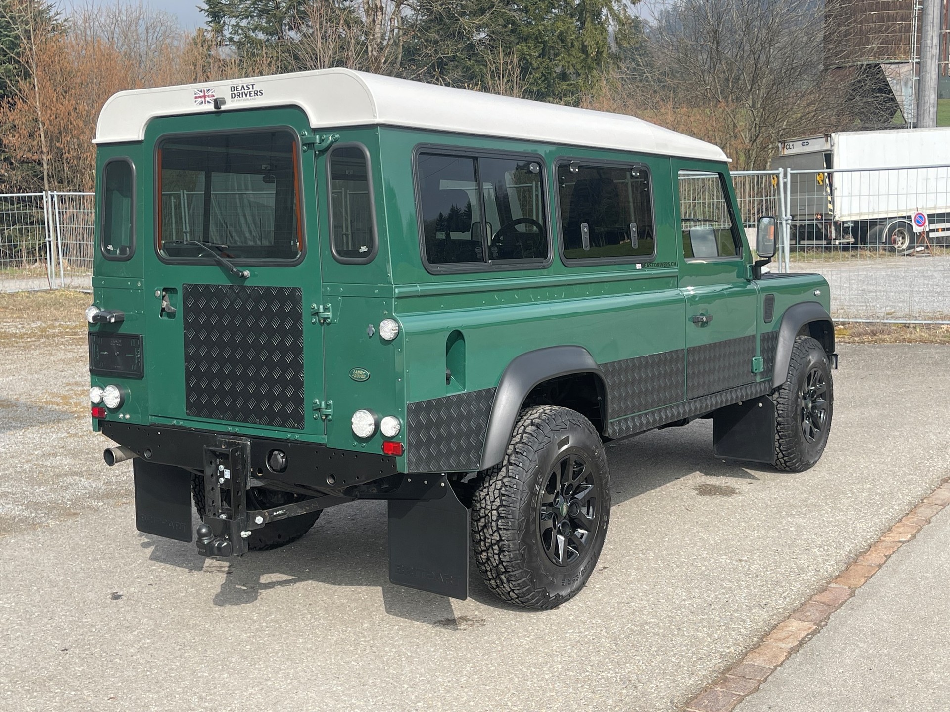 LAND ROVER DEFENDER 110 2.5 Td5 HT-image-5