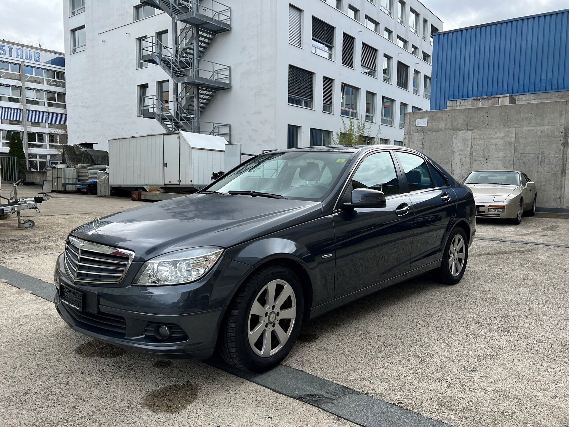 MERCEDES-BENZ C 180 Kompressor BlueEfficiency Classic-image-6