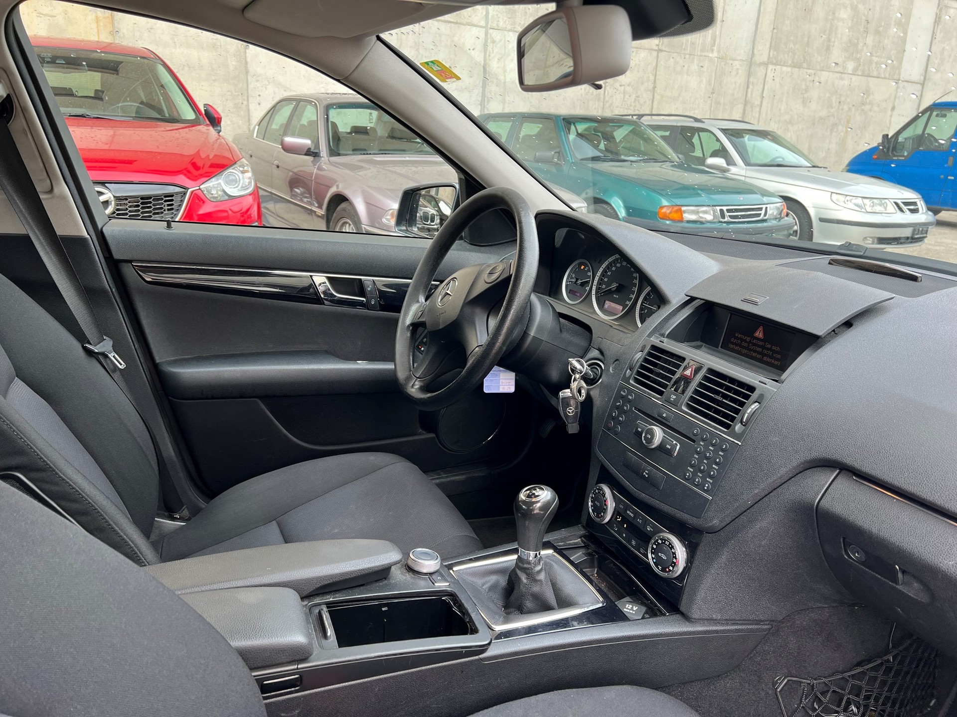 MERCEDES-BENZ C 180 Kompressor BlueEfficiency Classic-image-9