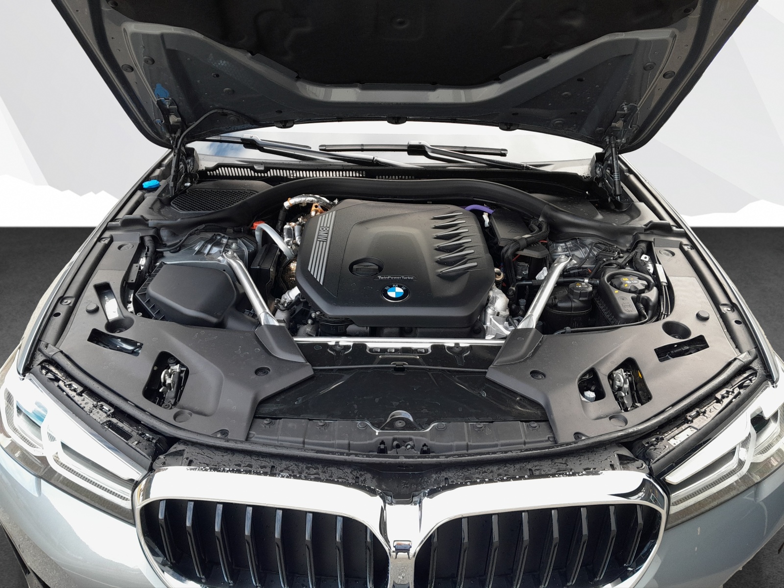 BMW 530d xDrive Touring-image-14