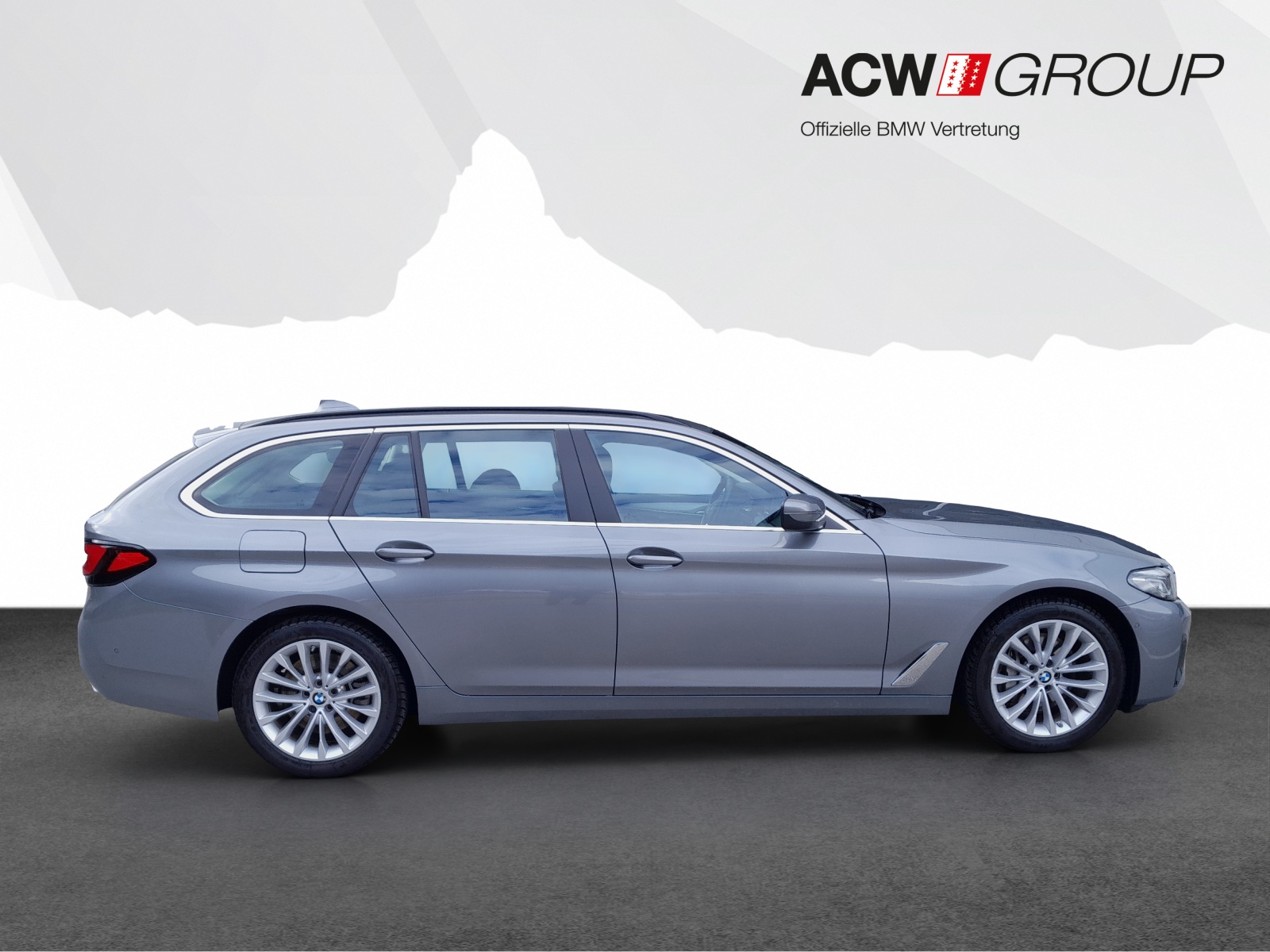BMW 530d xDrive Touring-image-5