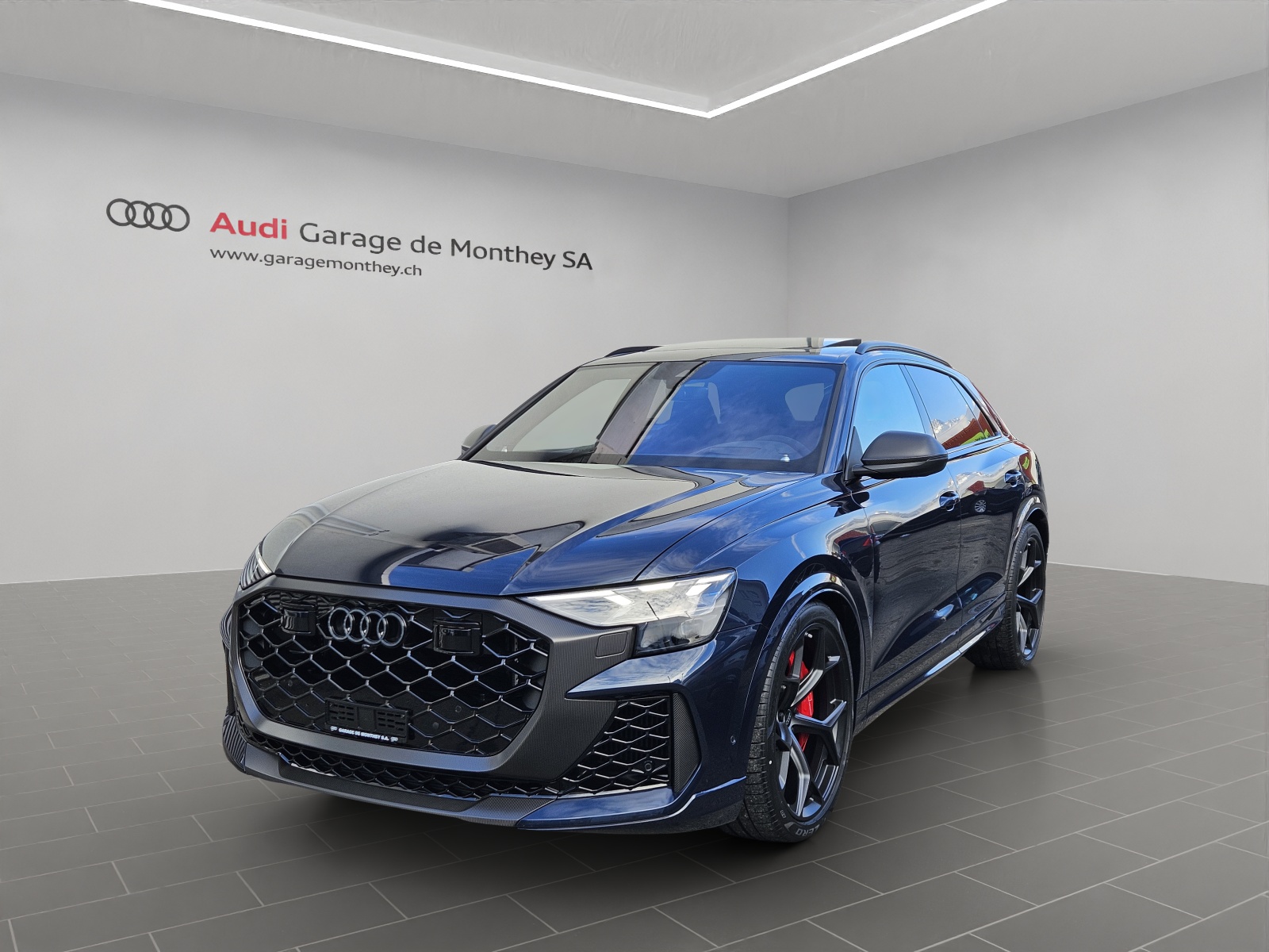 AUDI RSQ8 performance quattro-image-0