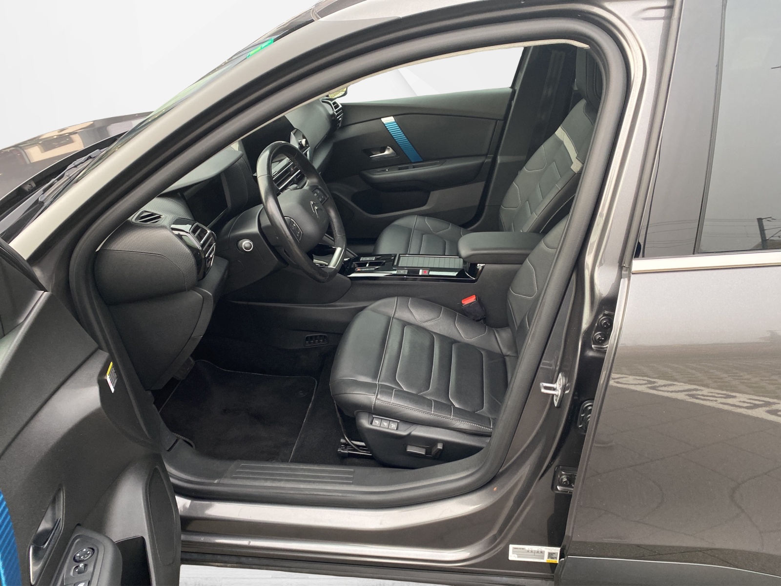 CITROEN C4 Shine Pack Electric-image-8