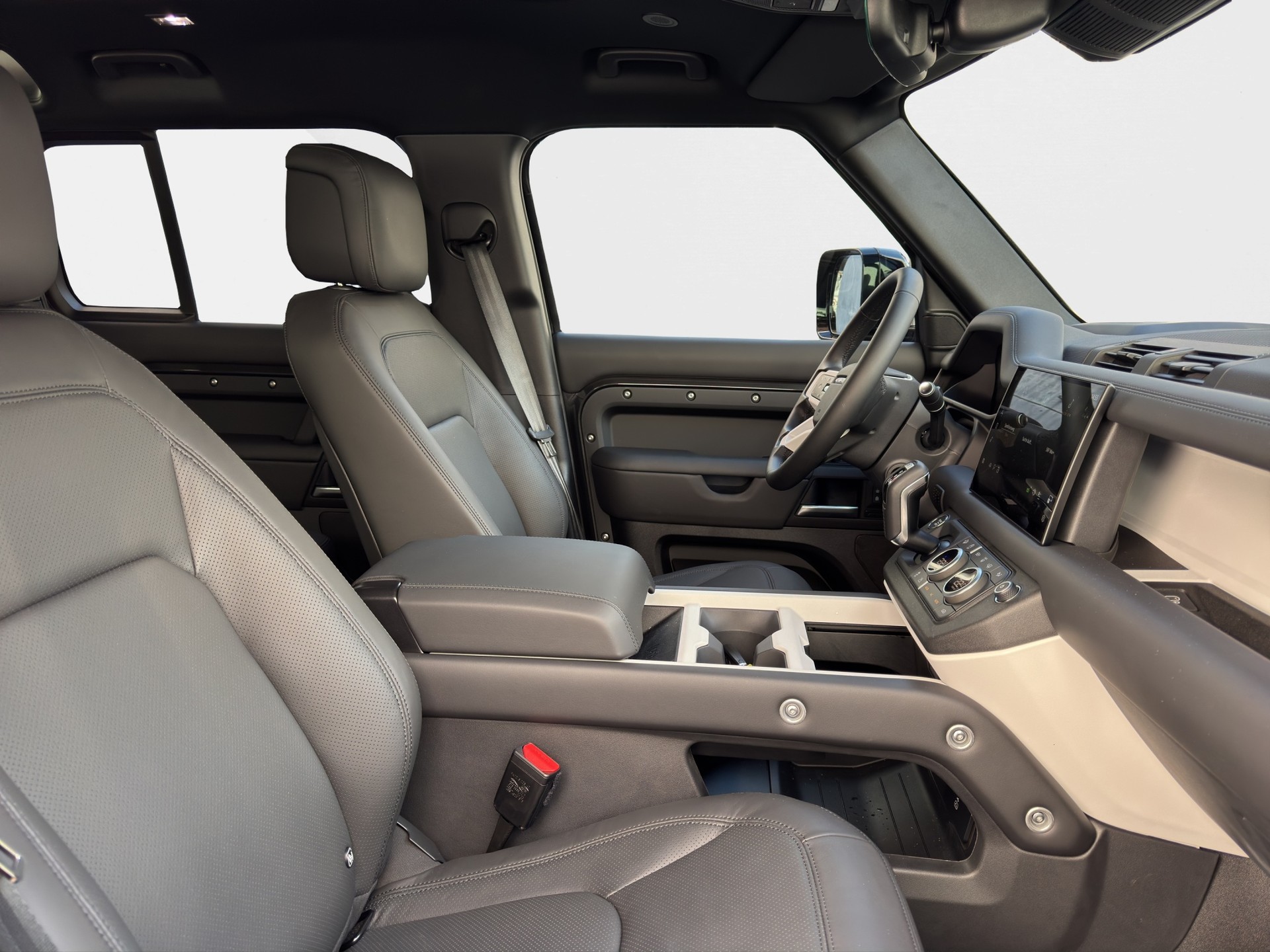 LAND ROVER Defender 110 3.0 D I6 250 X-Dyn. SE-image-6