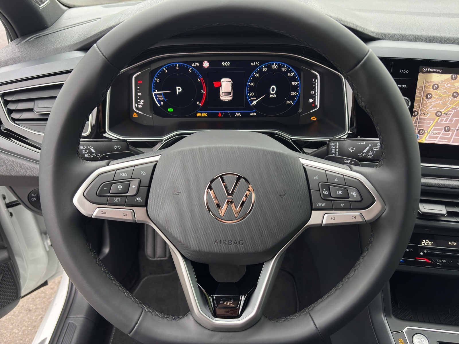 VW Taigo 1.0 TSI R-Line DSG-image-12