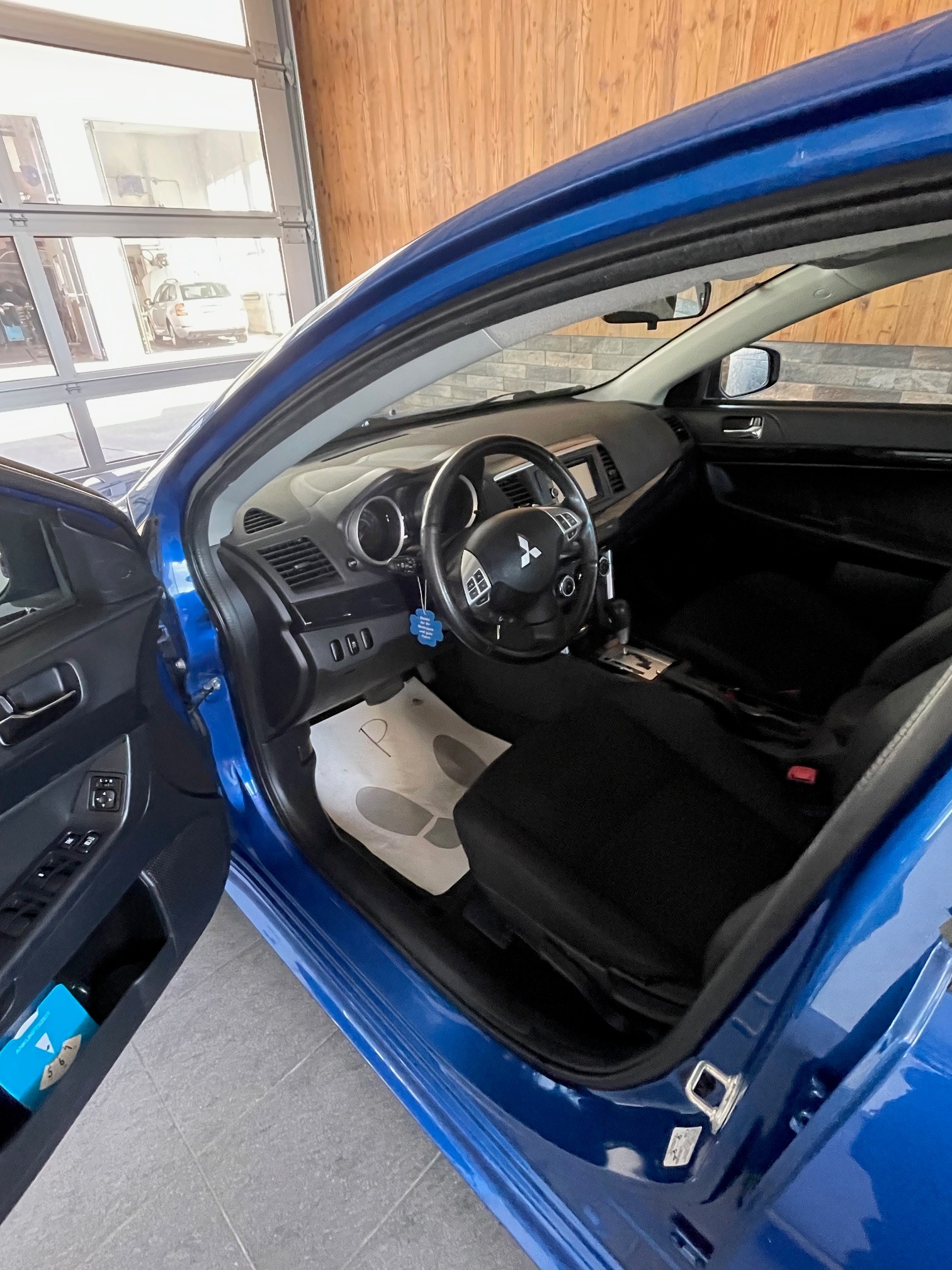 MITSUBISHI Lancer Sportback 1.8 Style CVT-image-4