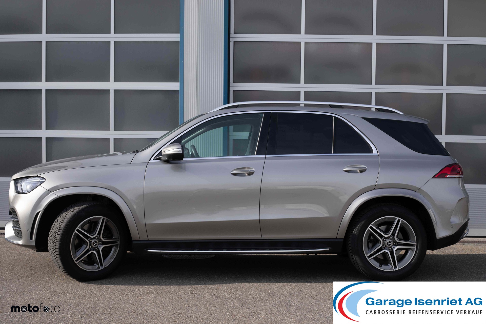 MERCEDES-BENZ GLE 300 d 4Matic AMG Line 9G-Tronic-image-3