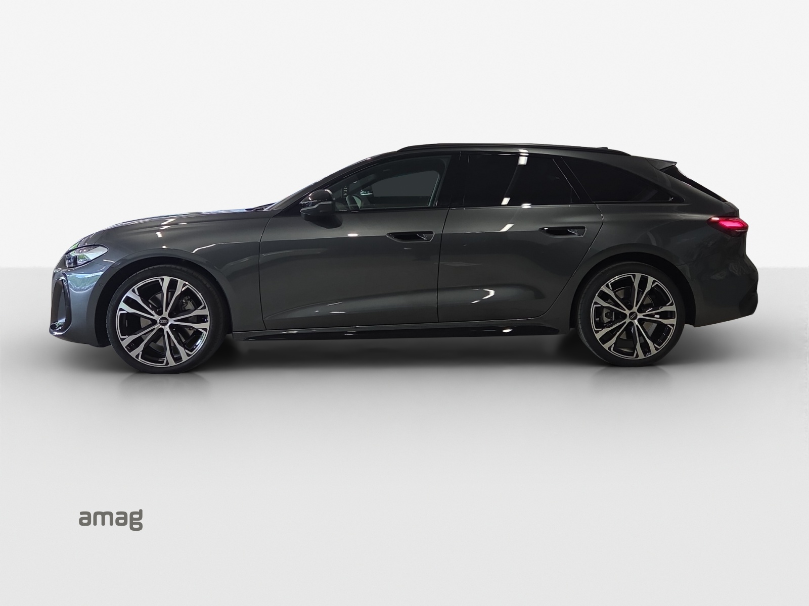 AUDI A5 Avant TDI quattro 150 kW Attraction S tronic-image-1