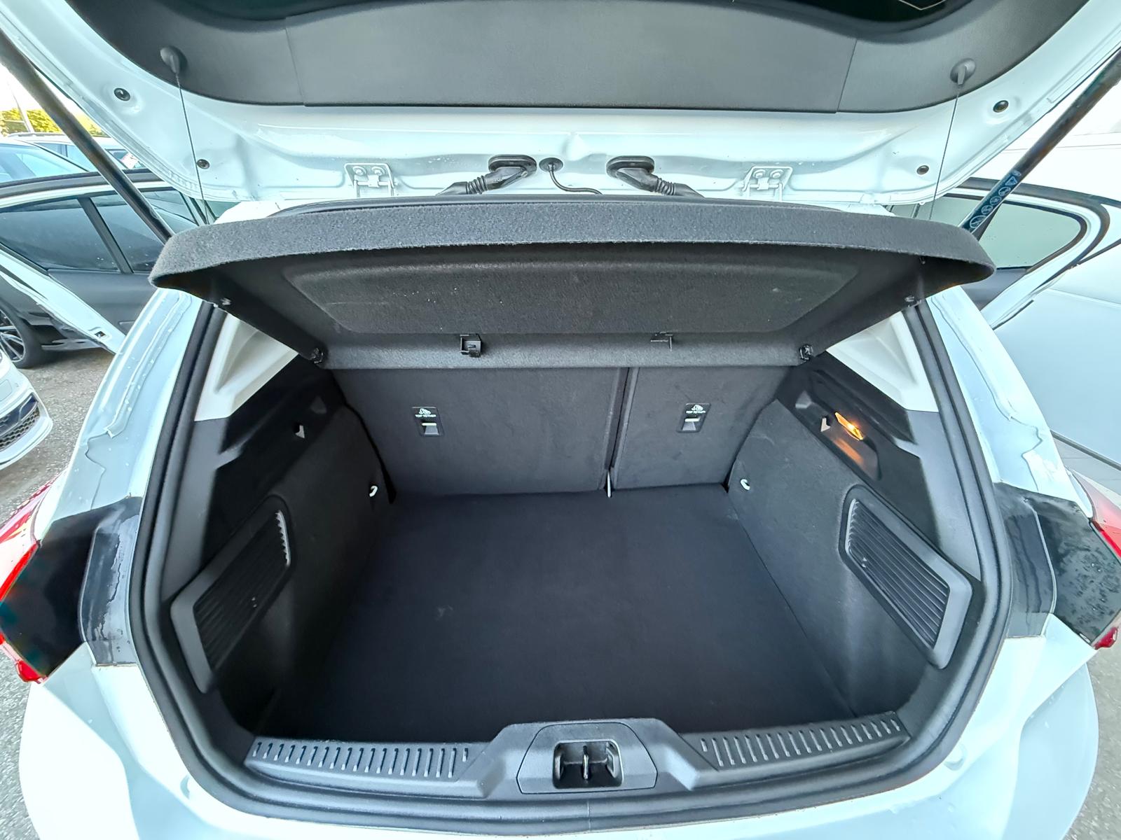 FORD Focus 2.0 TDCi Titanium Automatic-image-11