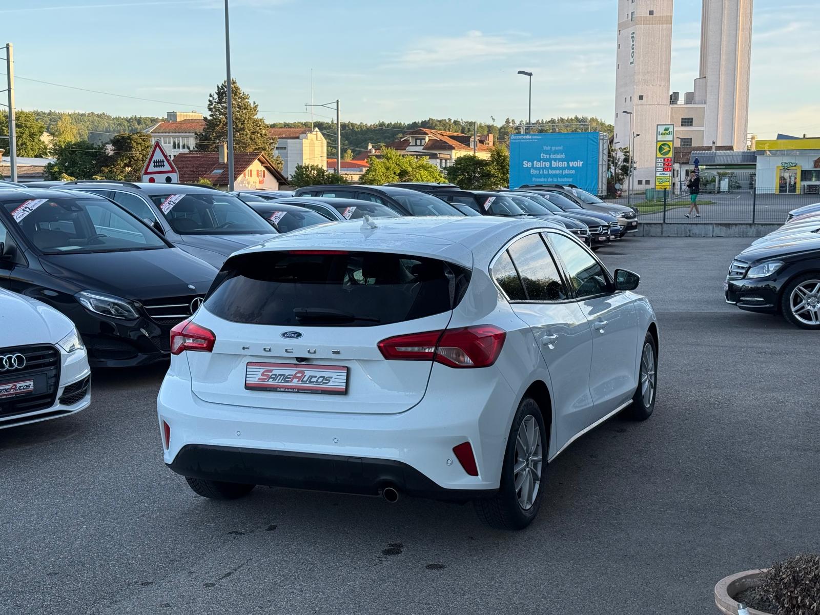 FORD Focus 2.0 TDCi Titanium Automatic-image-1