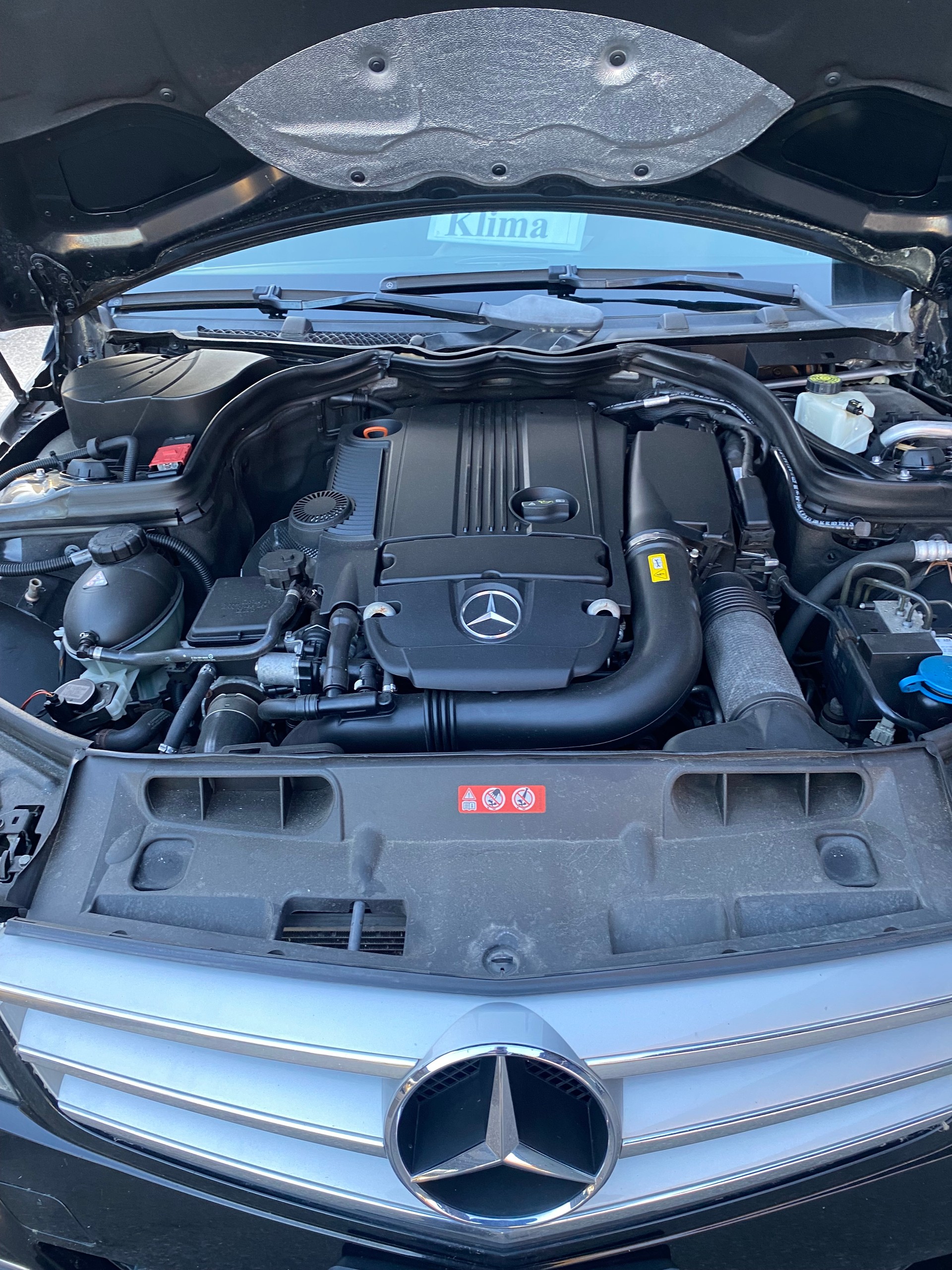 MERCEDES-BENZ C 250 Elégance 7G-Tronic-image-12