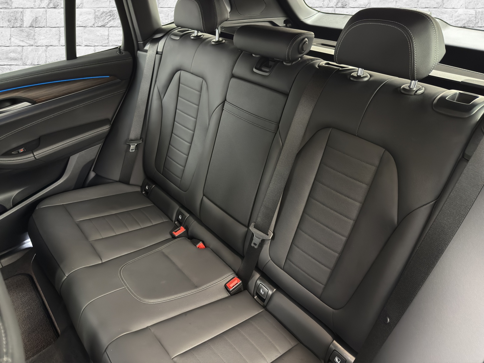 BMW iX3 Impressive-image-15