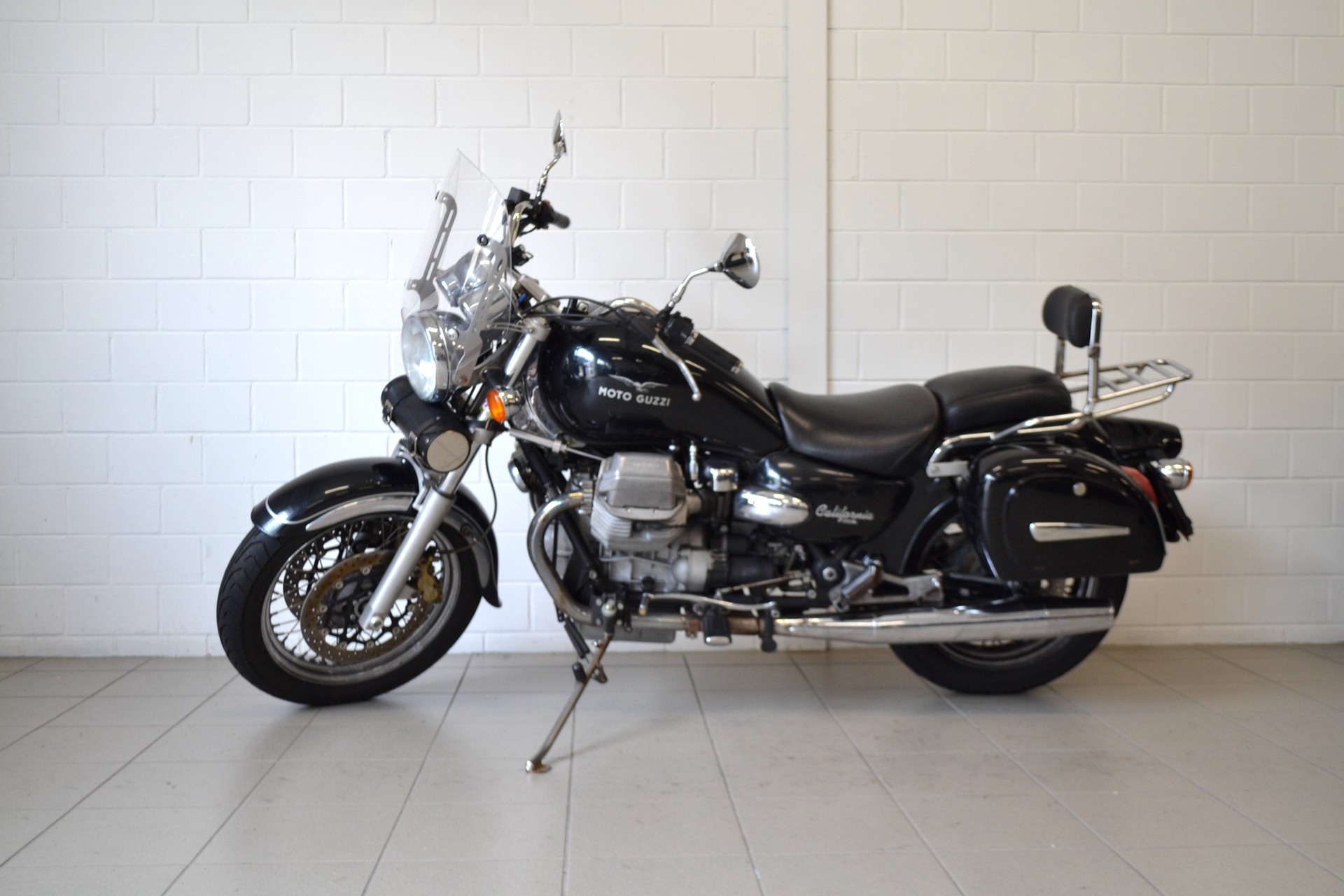 MOTO GUZZI California 1100 Special-showroom-element-2