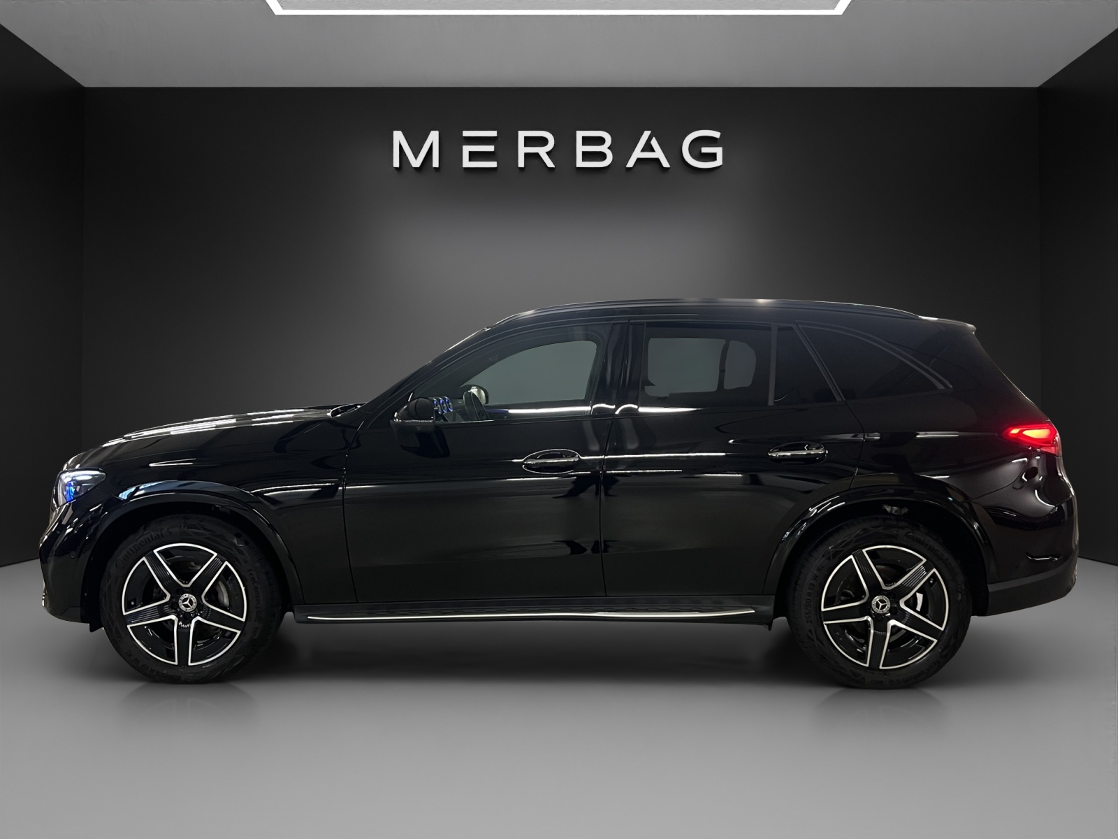 MERCEDES-BENZ GLC 220 d 4Matic 9G-Tronic-image-3