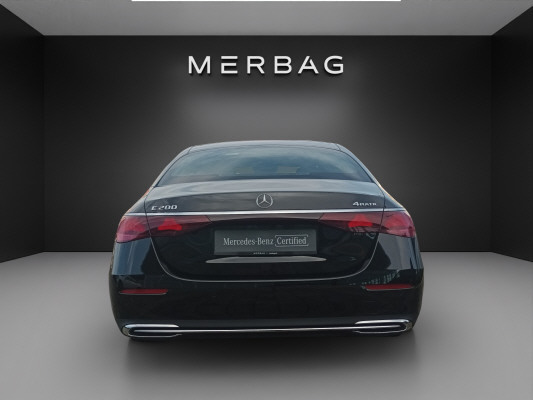 MERCEDES-BENZ E 200 9G-Tronic 4Matic-image-3
