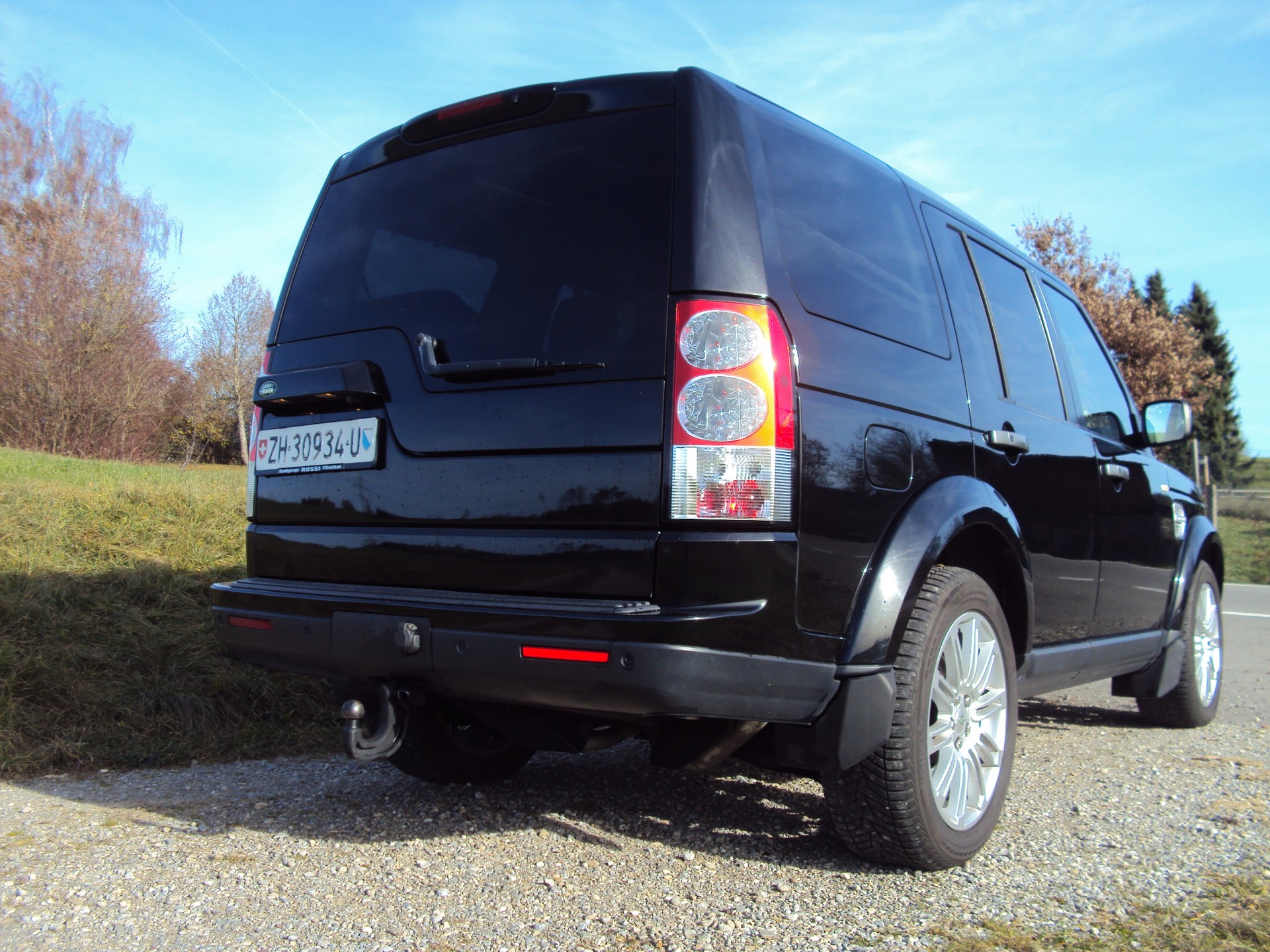 LAND ROVER Discovery 3.0 TDV6 HSE Automatic-image-3