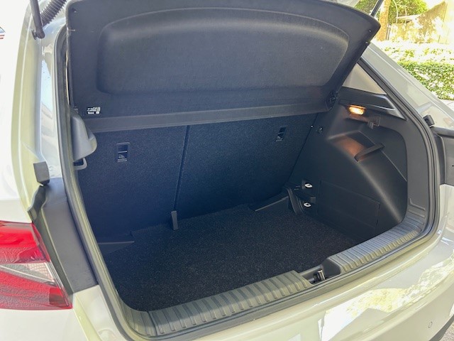 SKODA Fabia 1.0 TSI Selection DSG-image-3
