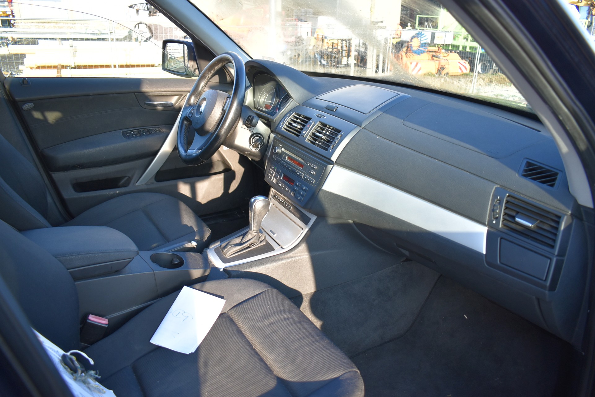BMW X3 xDrive 25i (2.5si)-image-7
